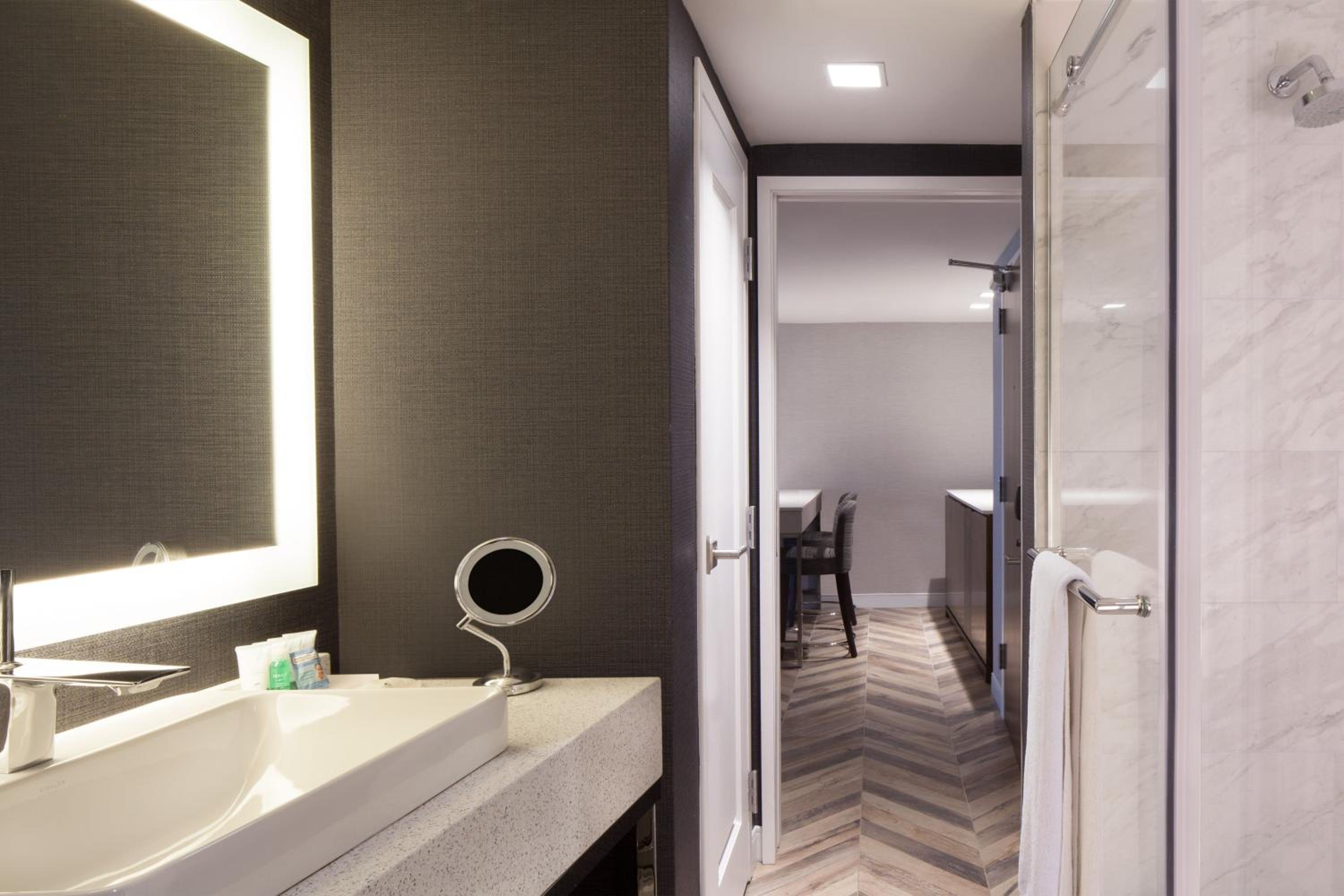 Executive King Suite photo 3