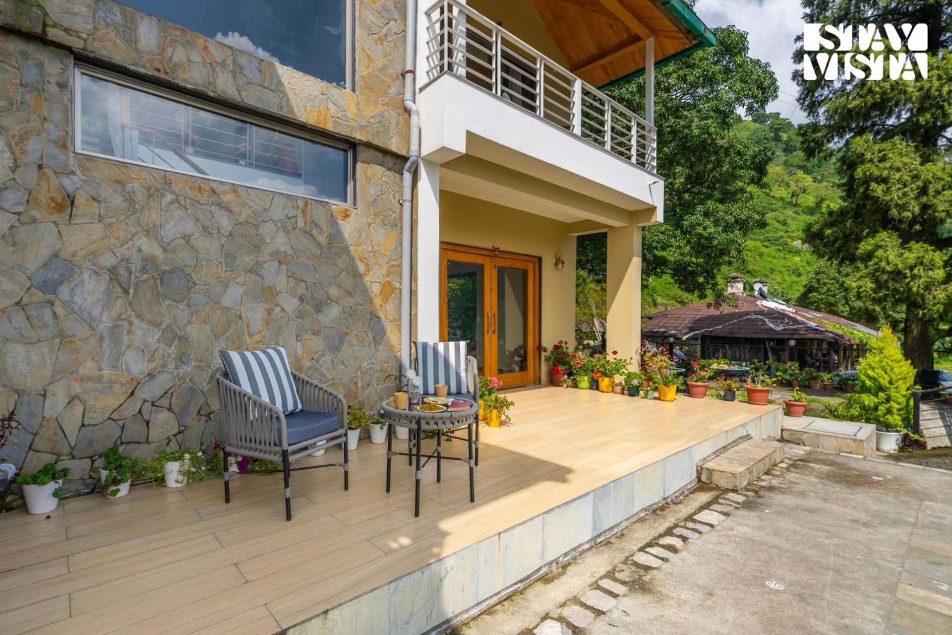 Villa photo 3