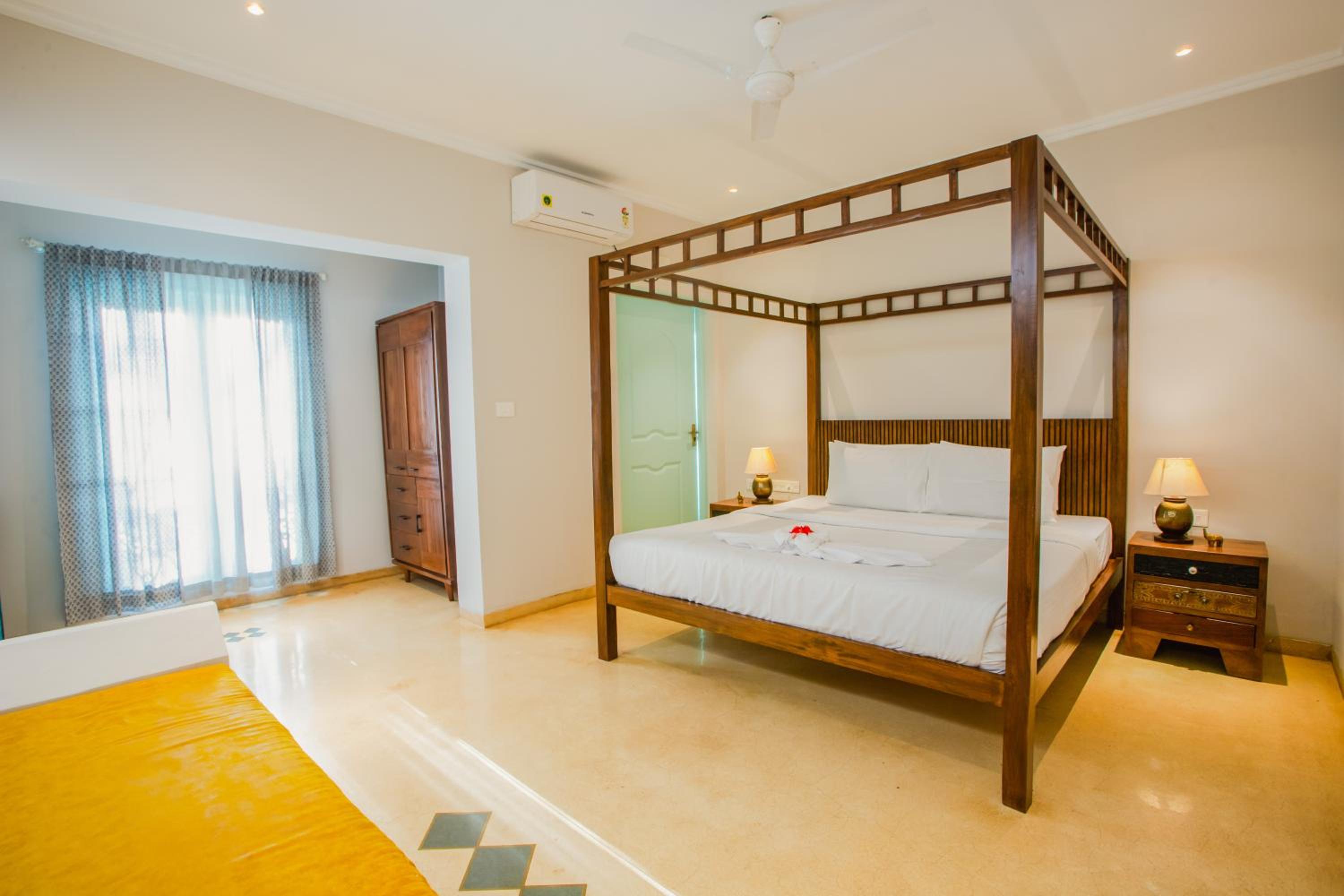 Three-Bedroom Villa photo 2