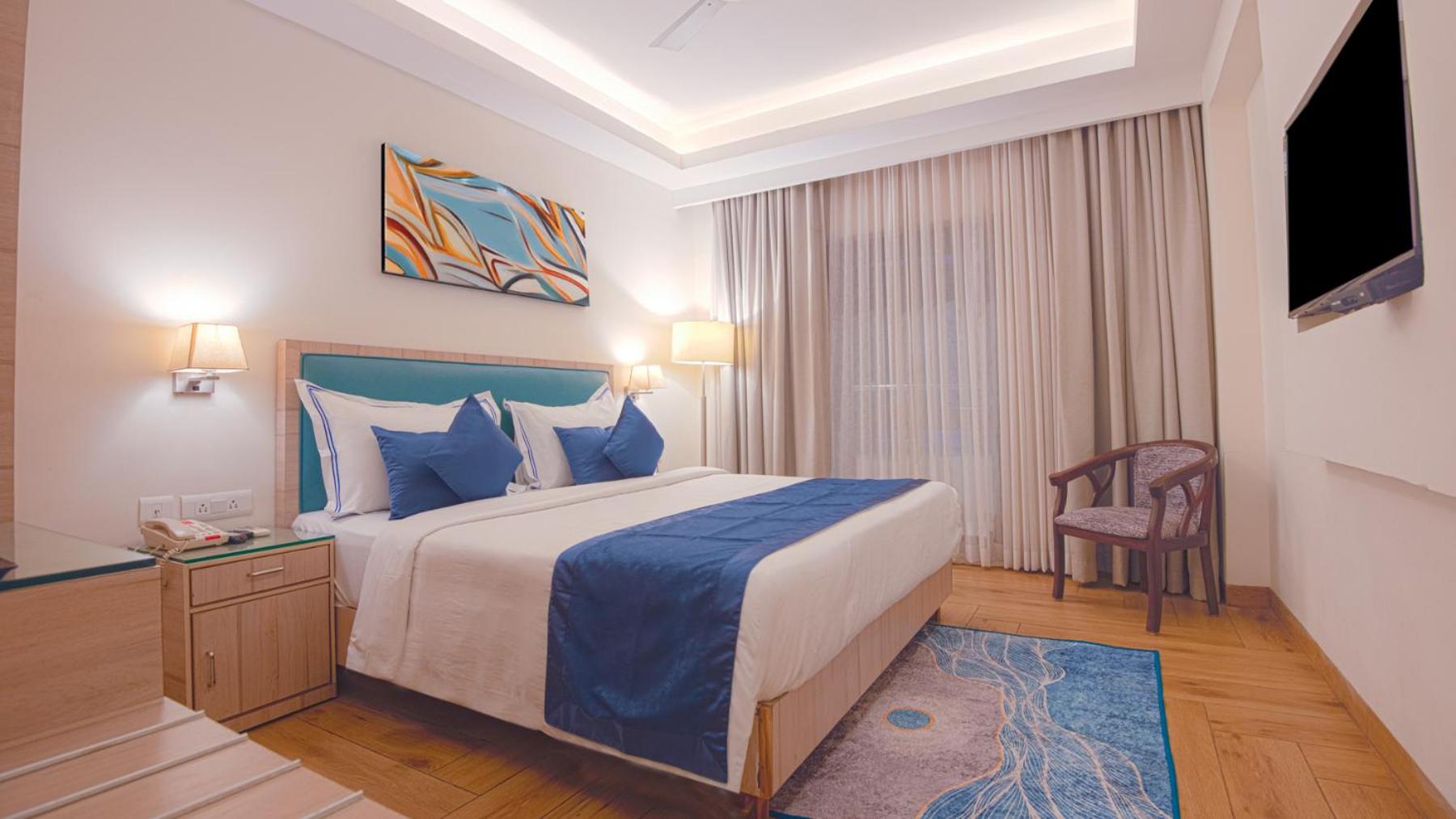 Premium Room with Balcony- 15% off on Water Sports and enjoy Happy Hours with 1+1 offer