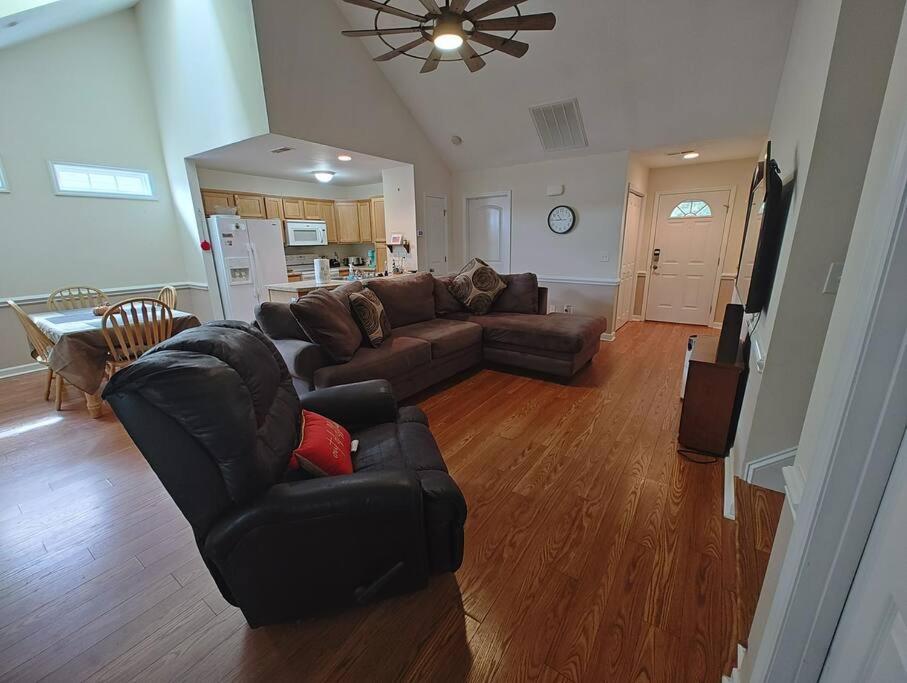 Four-Bedroom House photo 1