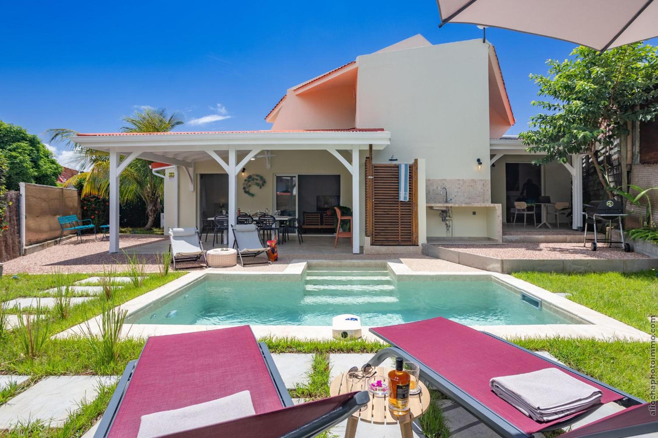 Villa photo 1