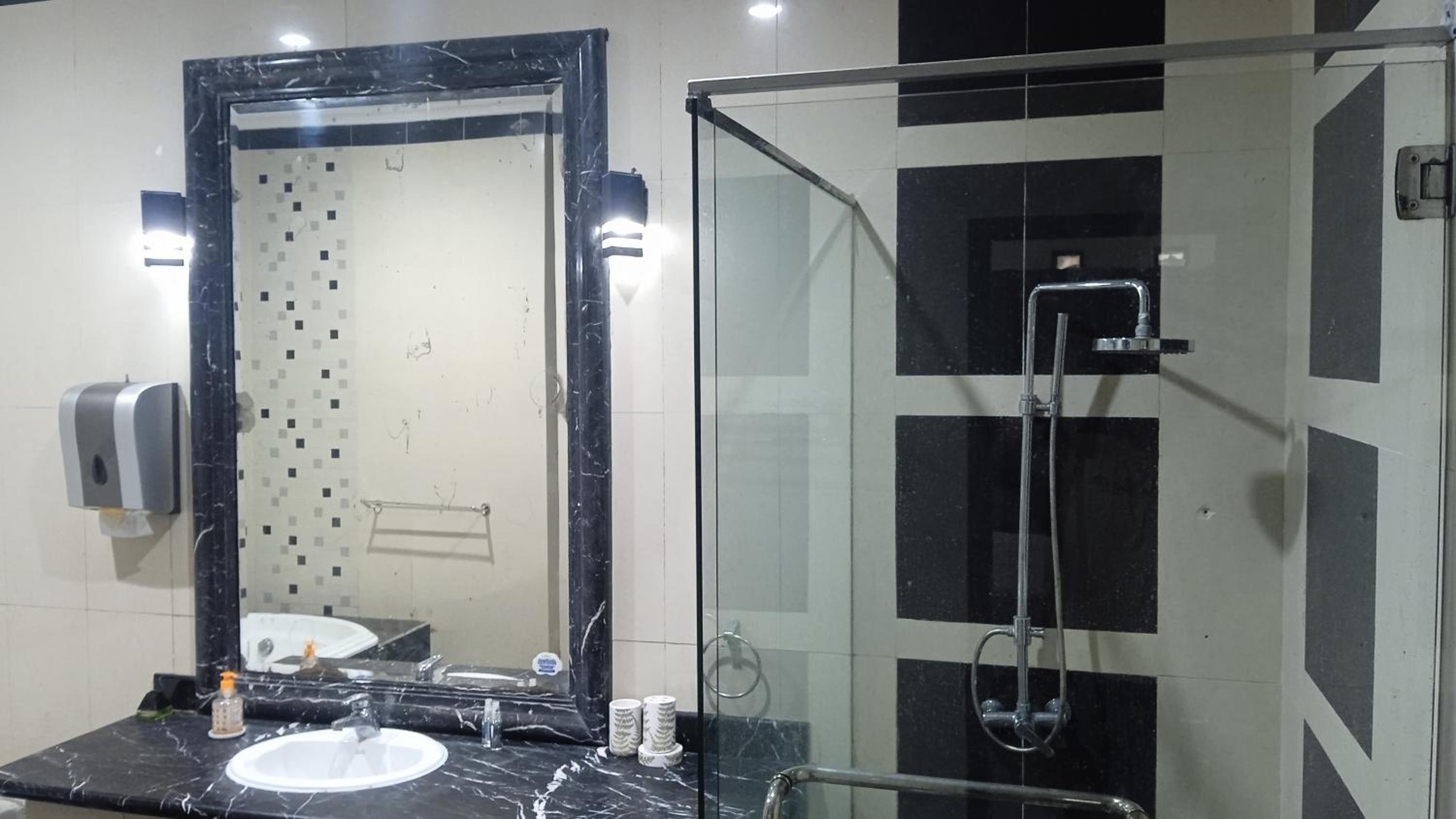 Deluxe Double Room with Balcony and Sea View photo 3
