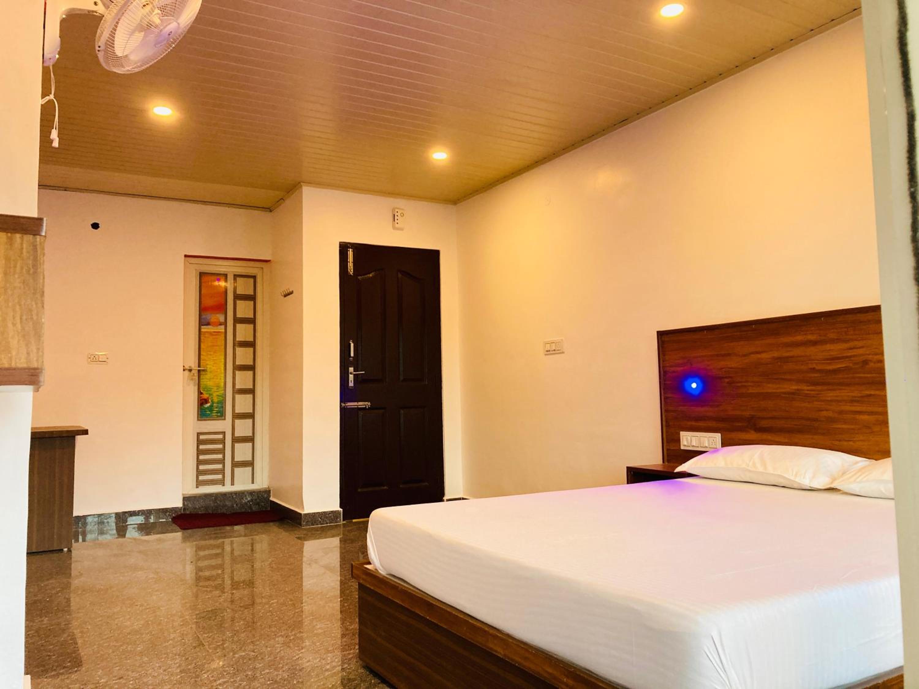 Budget Double Room photo 1