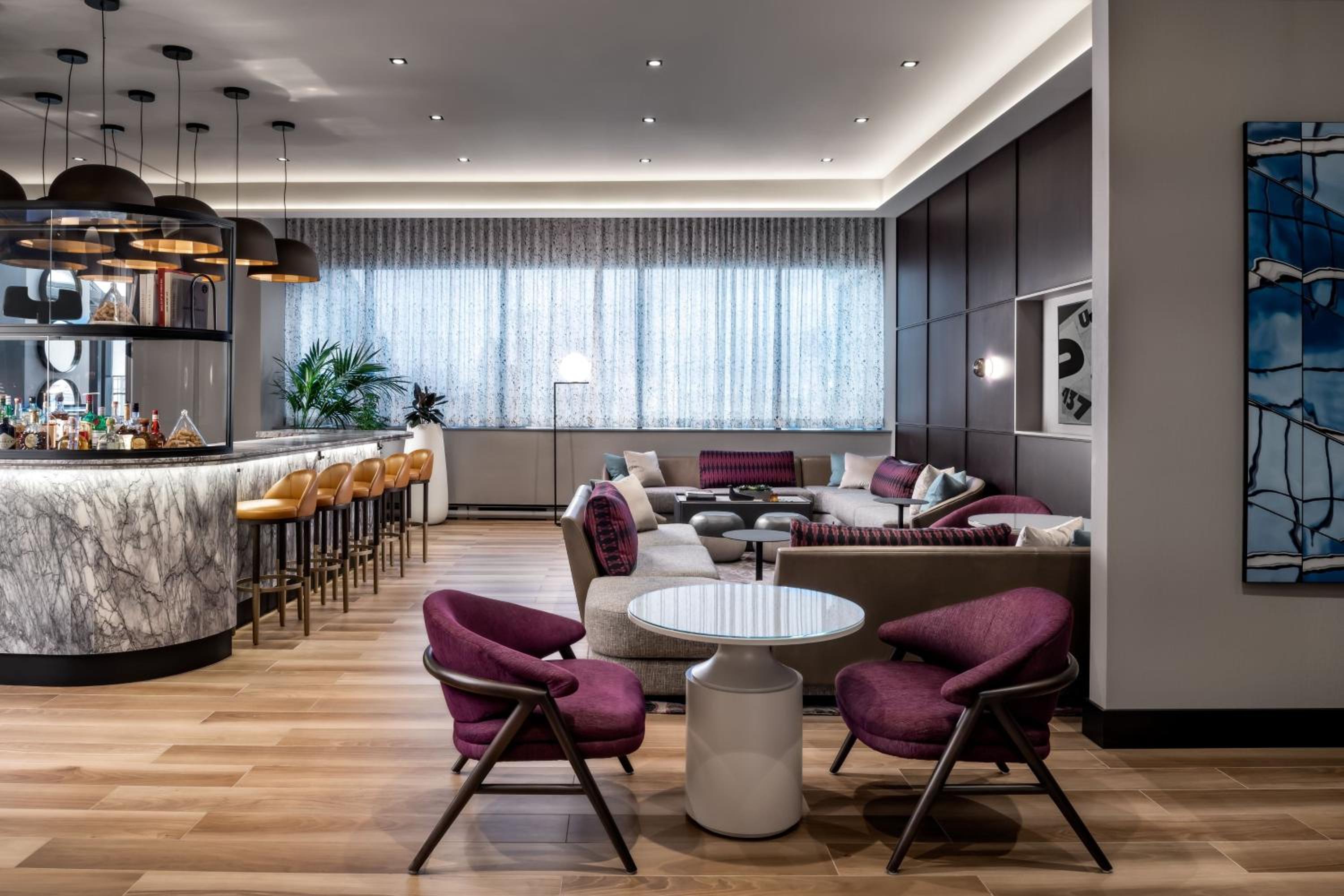 Club Queen Room with Two Queen Beds - Club Lounge Access