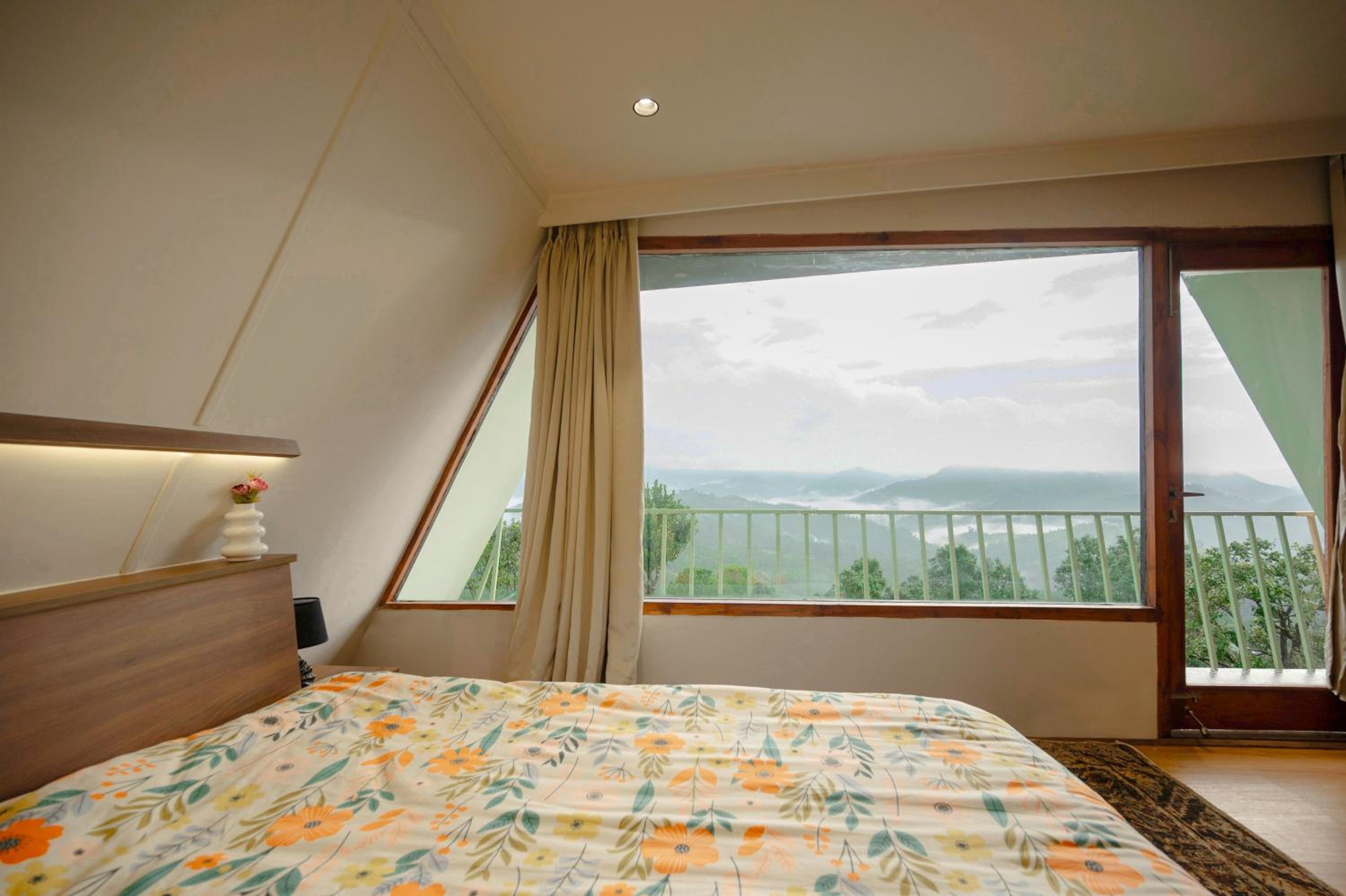 Three-Bedroom Suite photo 3