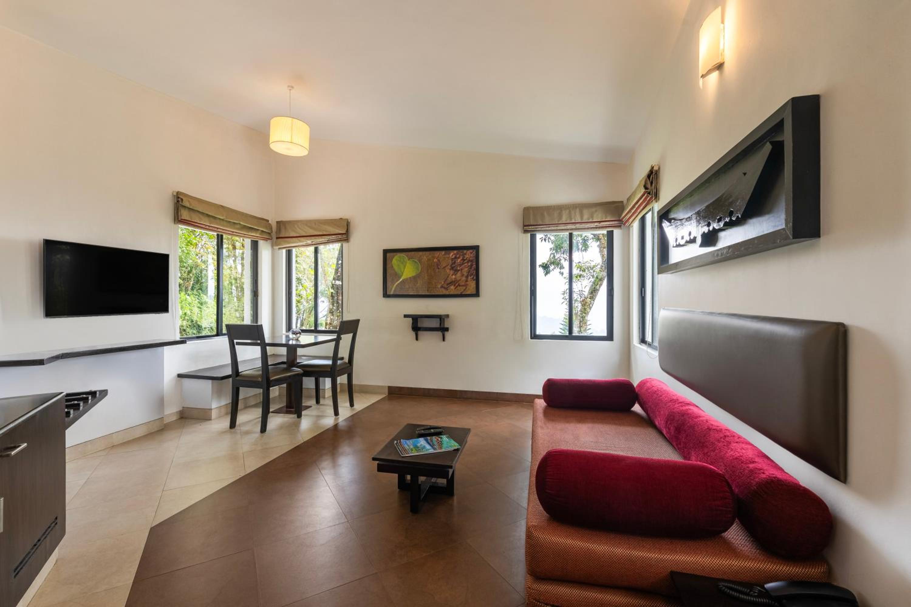 Privilege Suite - Photo 5
