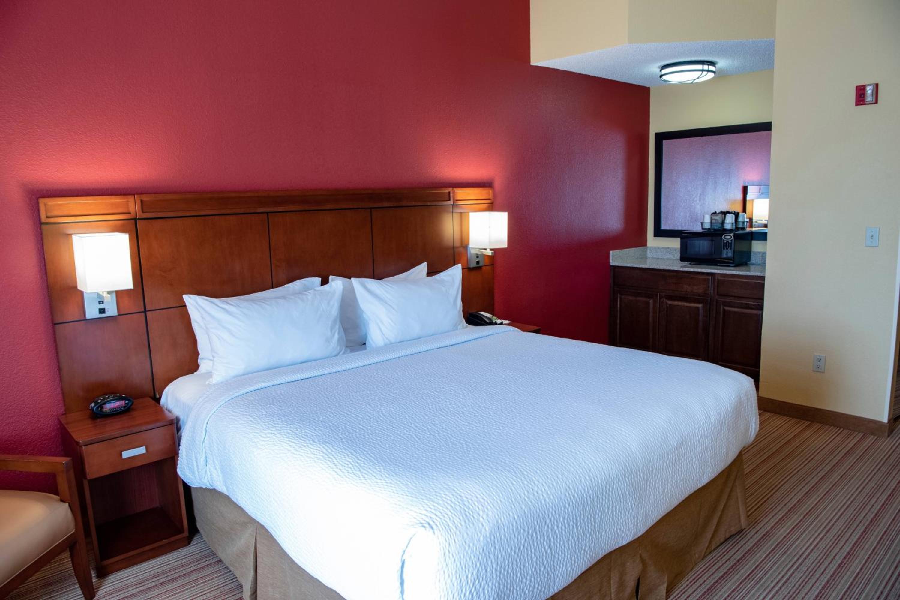 Guest Room, 1 King