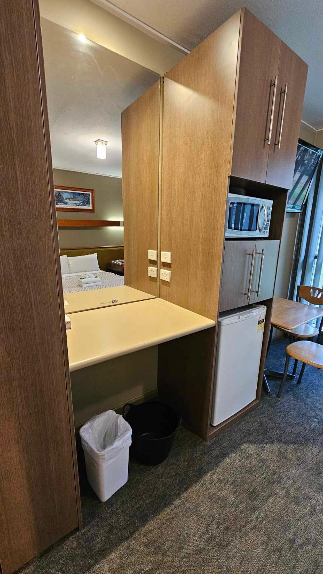 Double or Twin Room with Garden View photo 2