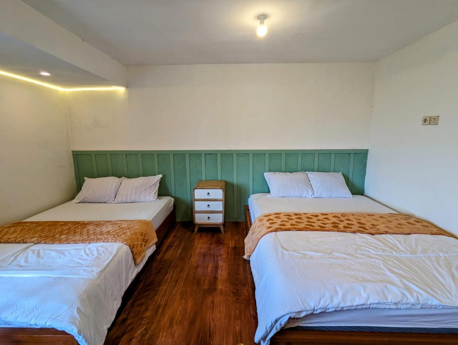 Four-Bedroom House photo 1