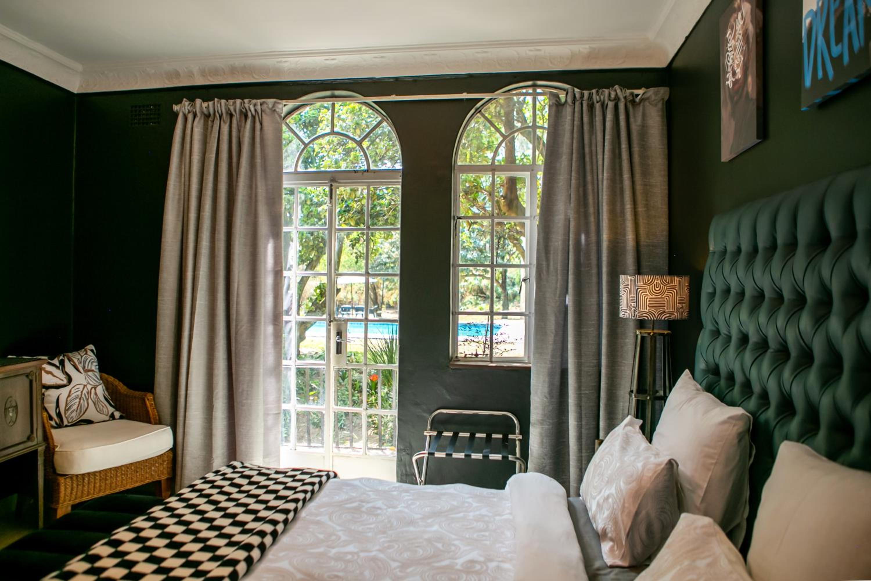 Deluxe Suite photo 1
