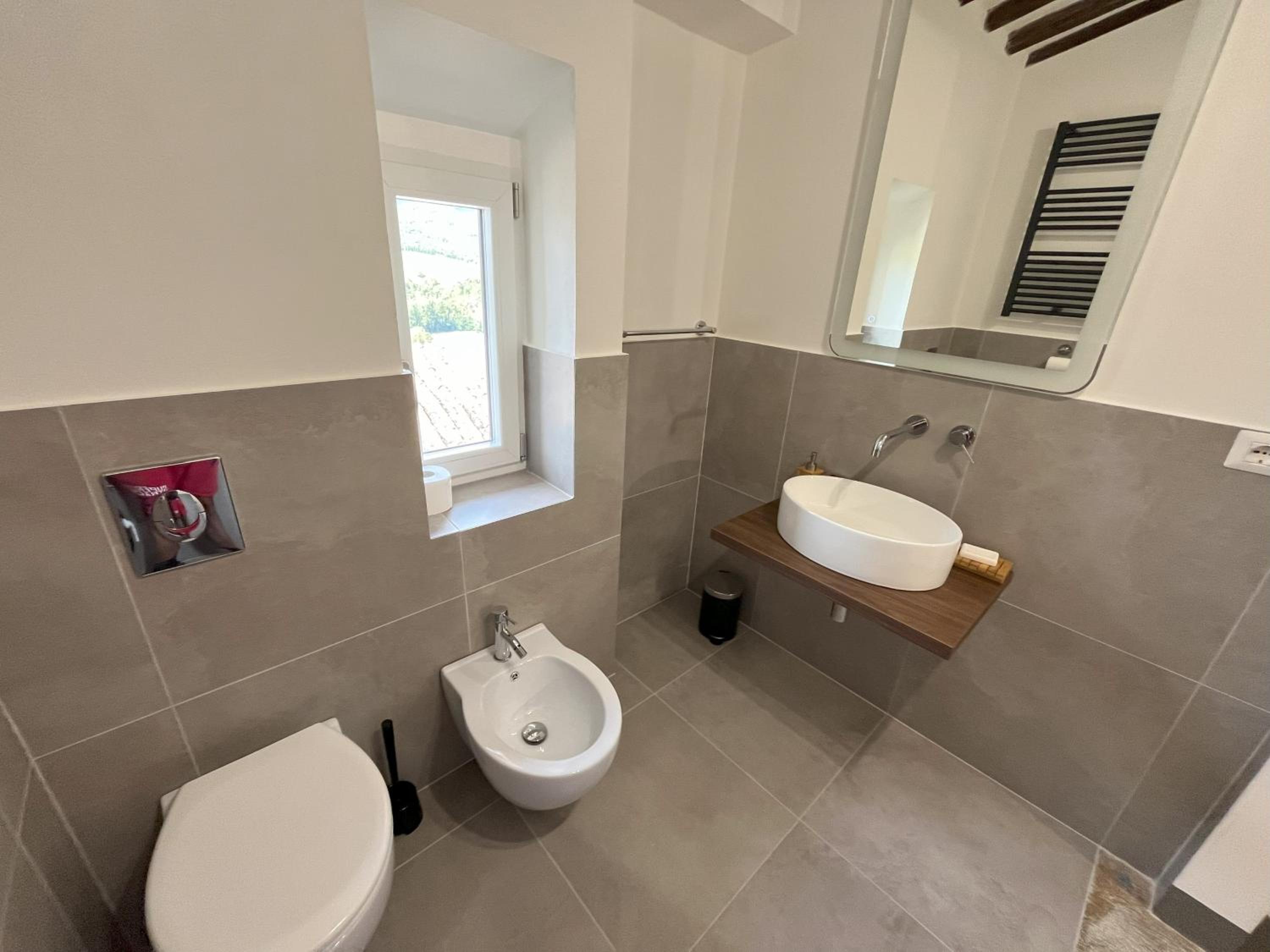 Double Room with Private Bathroom photo 2