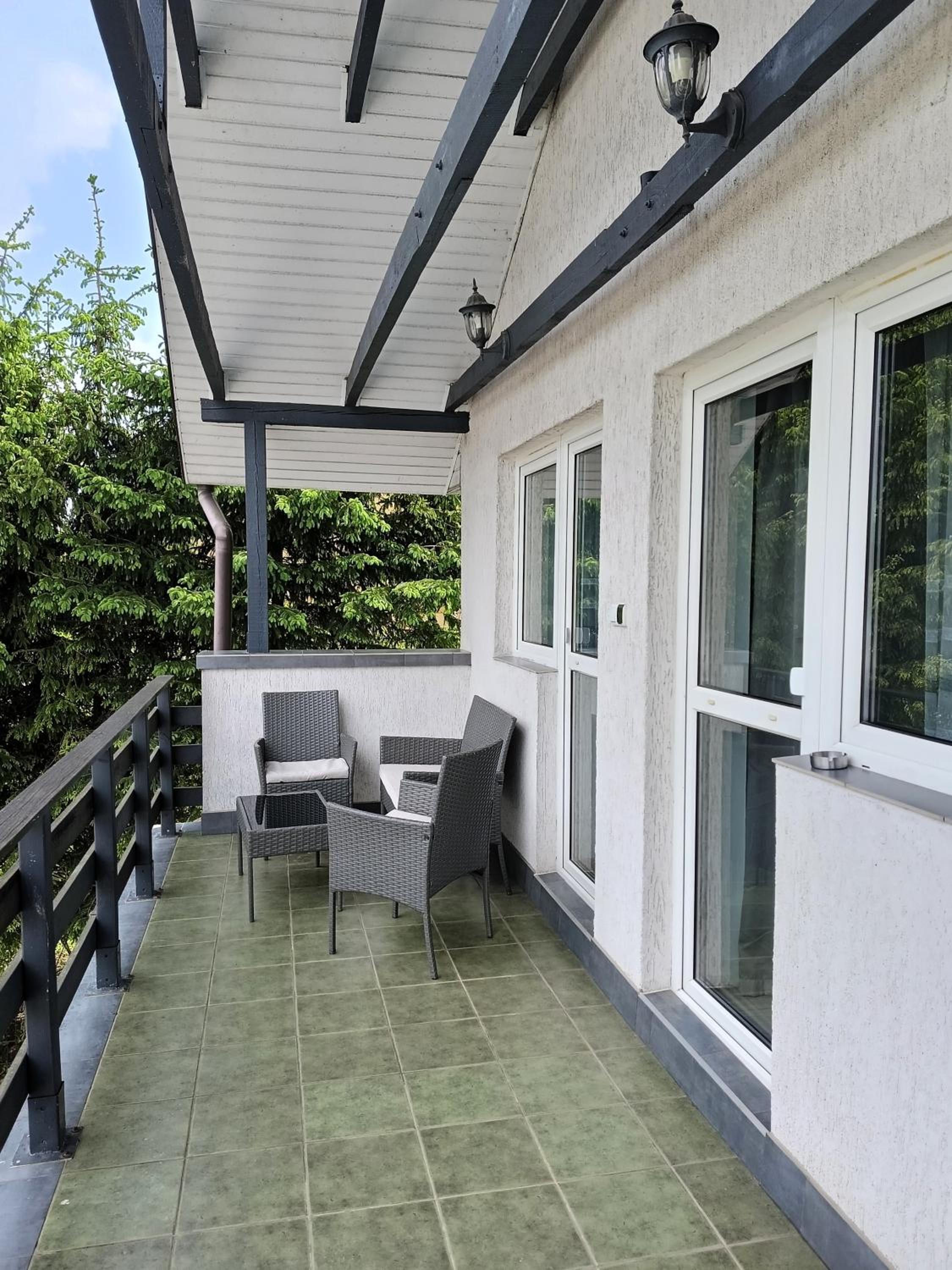 One-Bedroom Apartment with Balcony and Water View - Photo 11