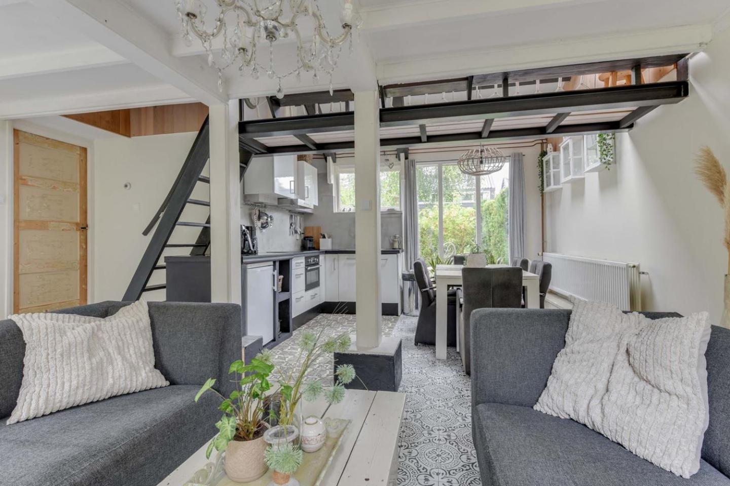Three-Bedroom House photo 1