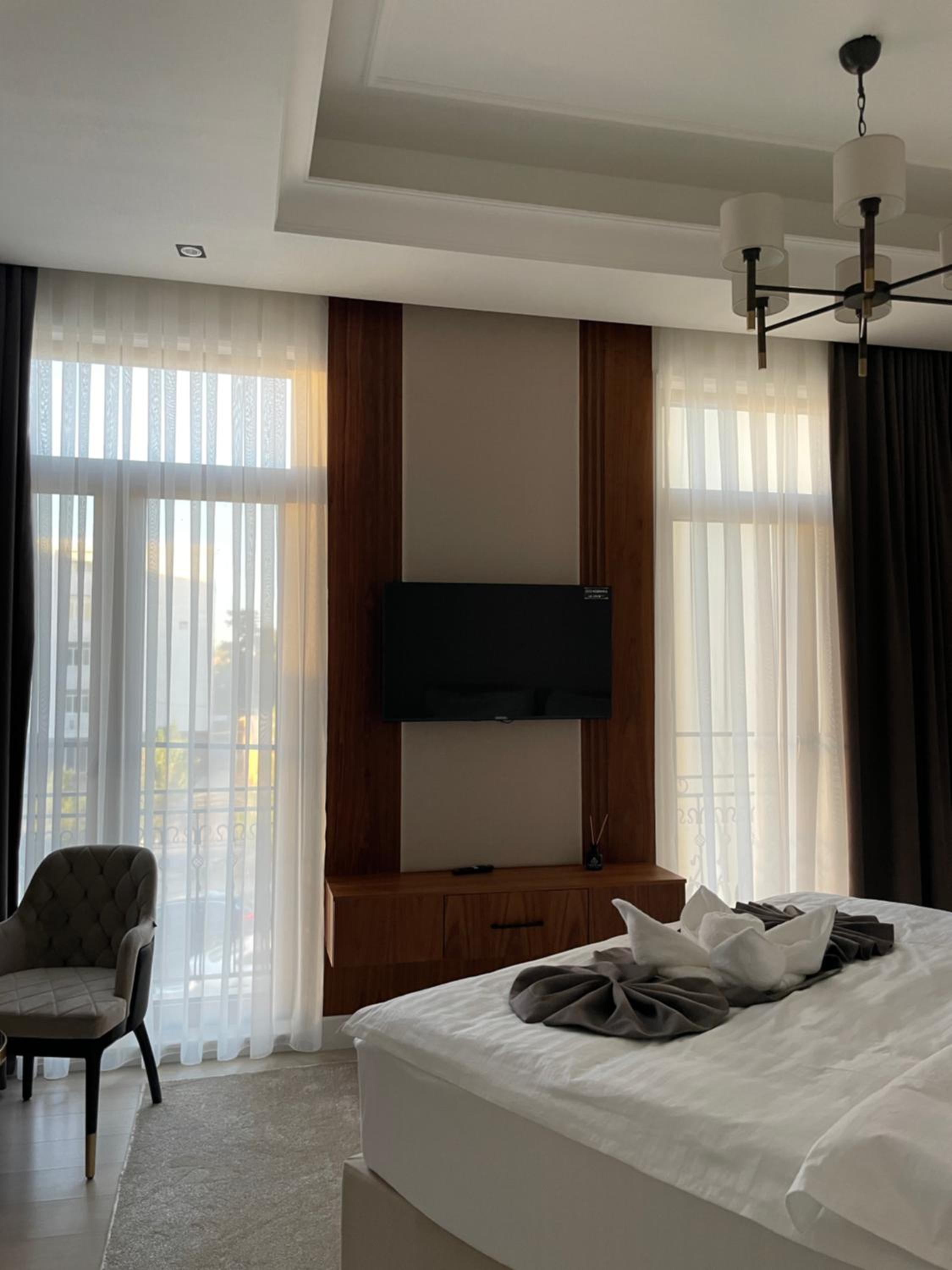 Deluxe Double Room with Balcony photo 3