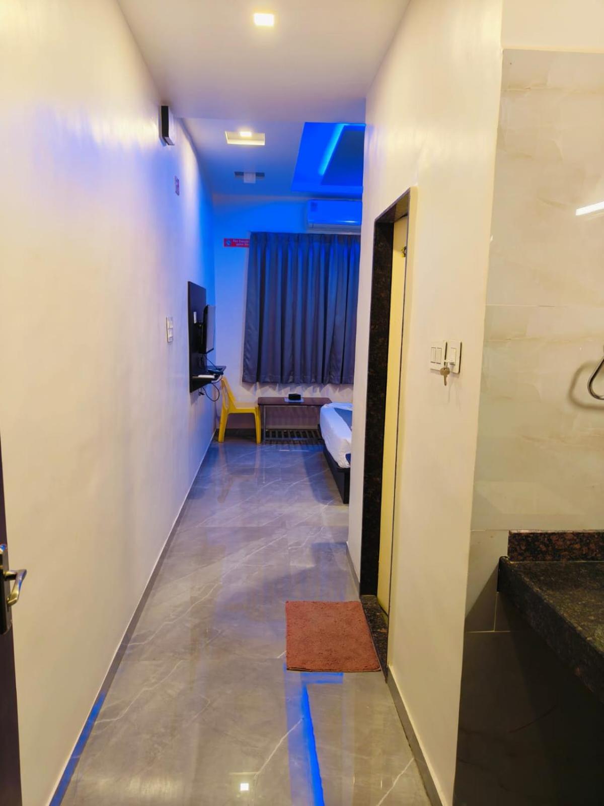 Standard Double Room with Fan photo 3