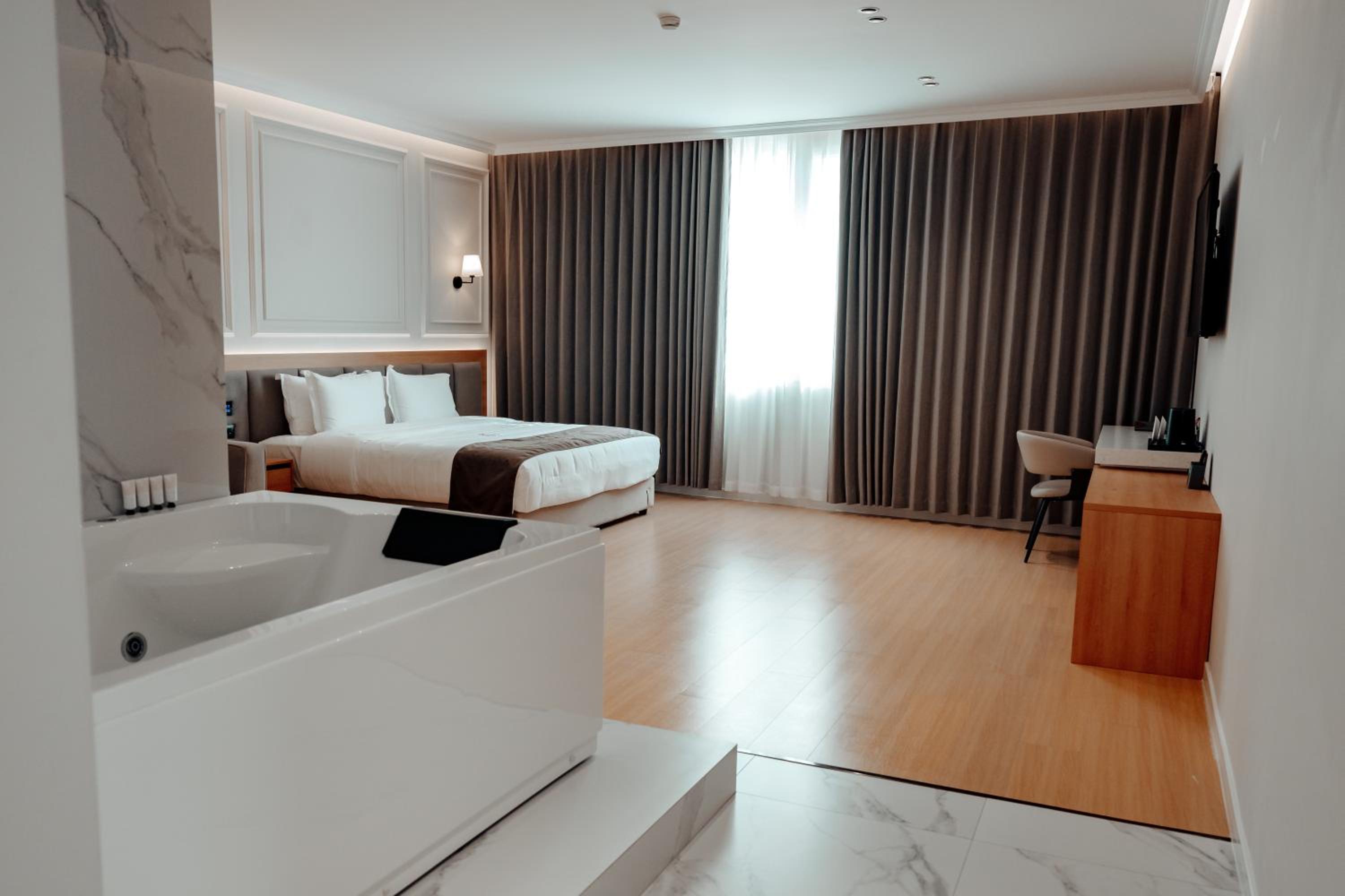 Presidential Suite