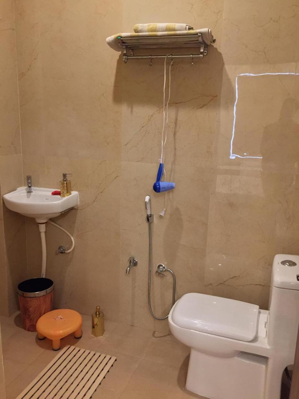 Small Double Room - Photo 4