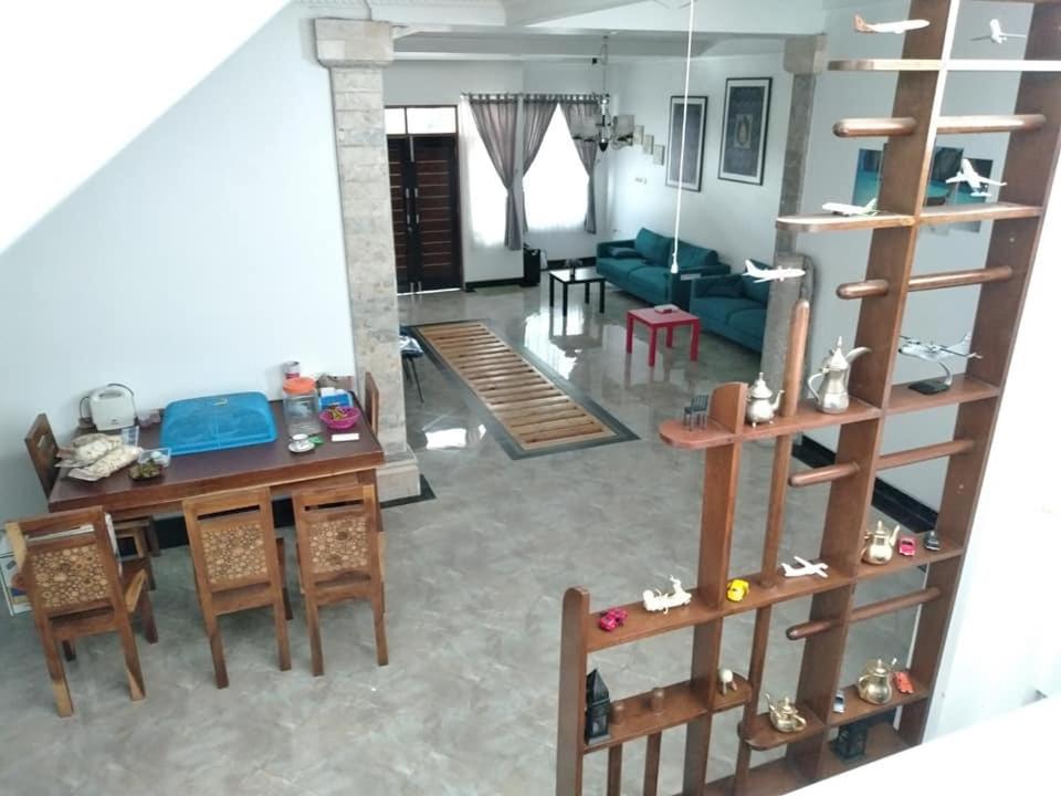 Four-Bedroom House photo 2