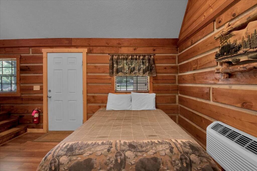 Two-Bedroom Chalet photo 1