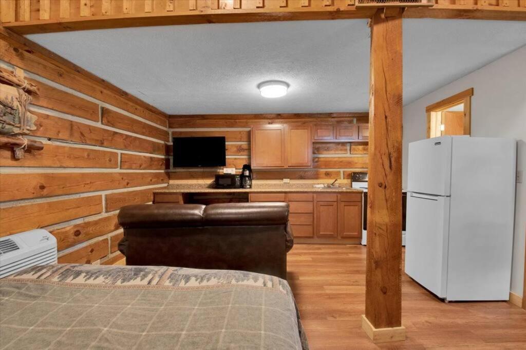 Two-Bedroom Chalet photo 3