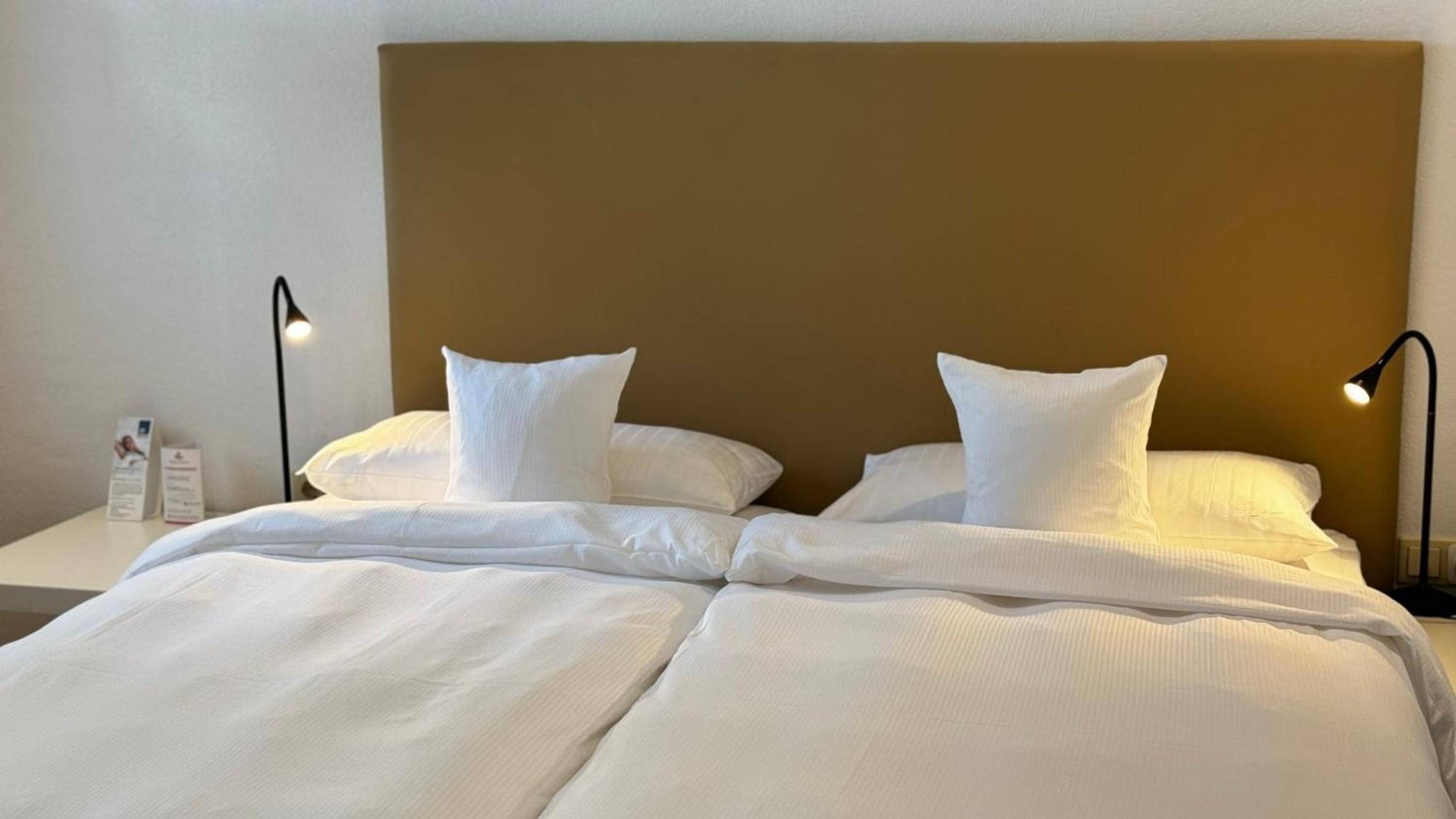 Economy Double Room - Photo 10
