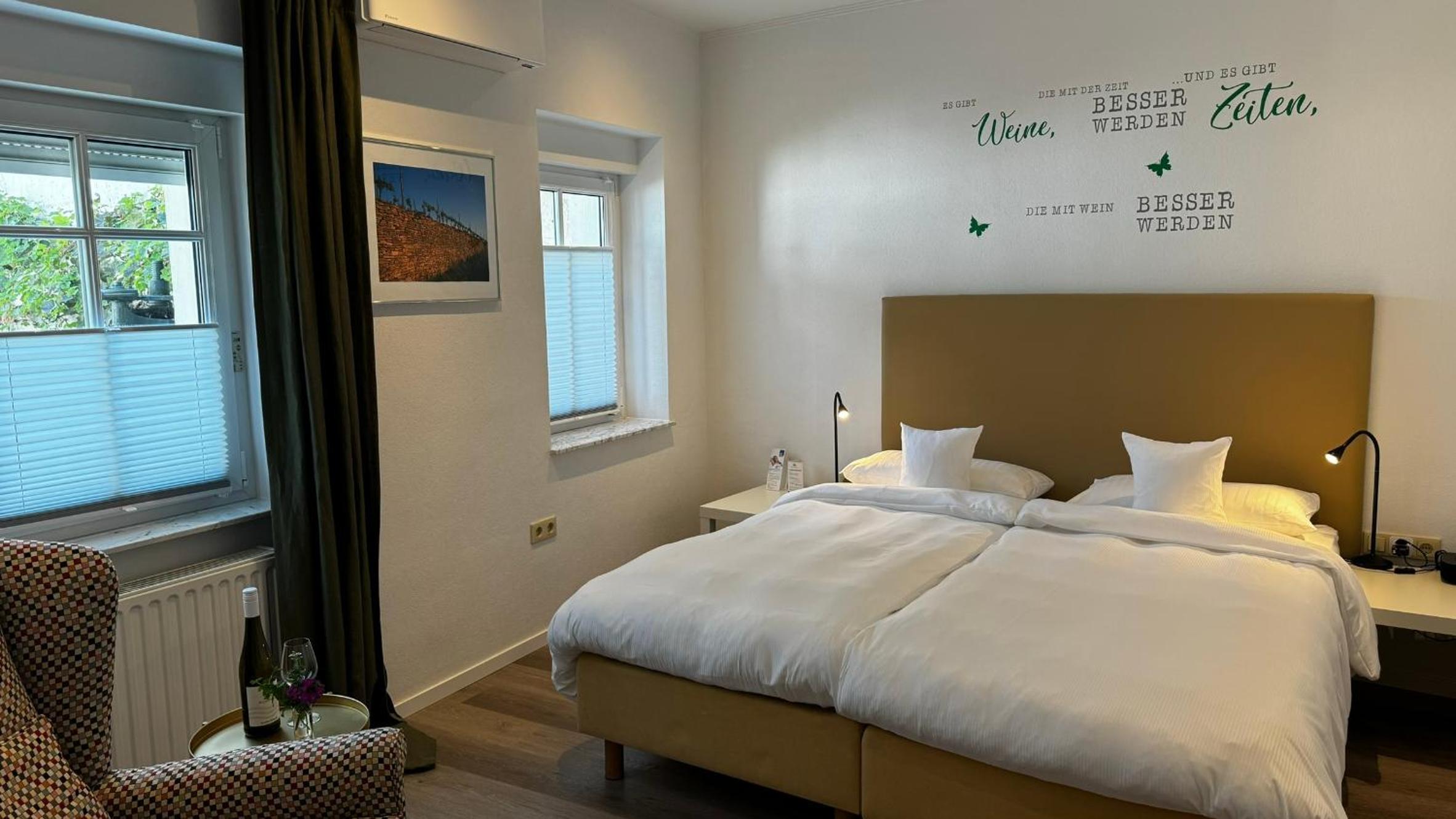 Economy Double Room - Photo 8