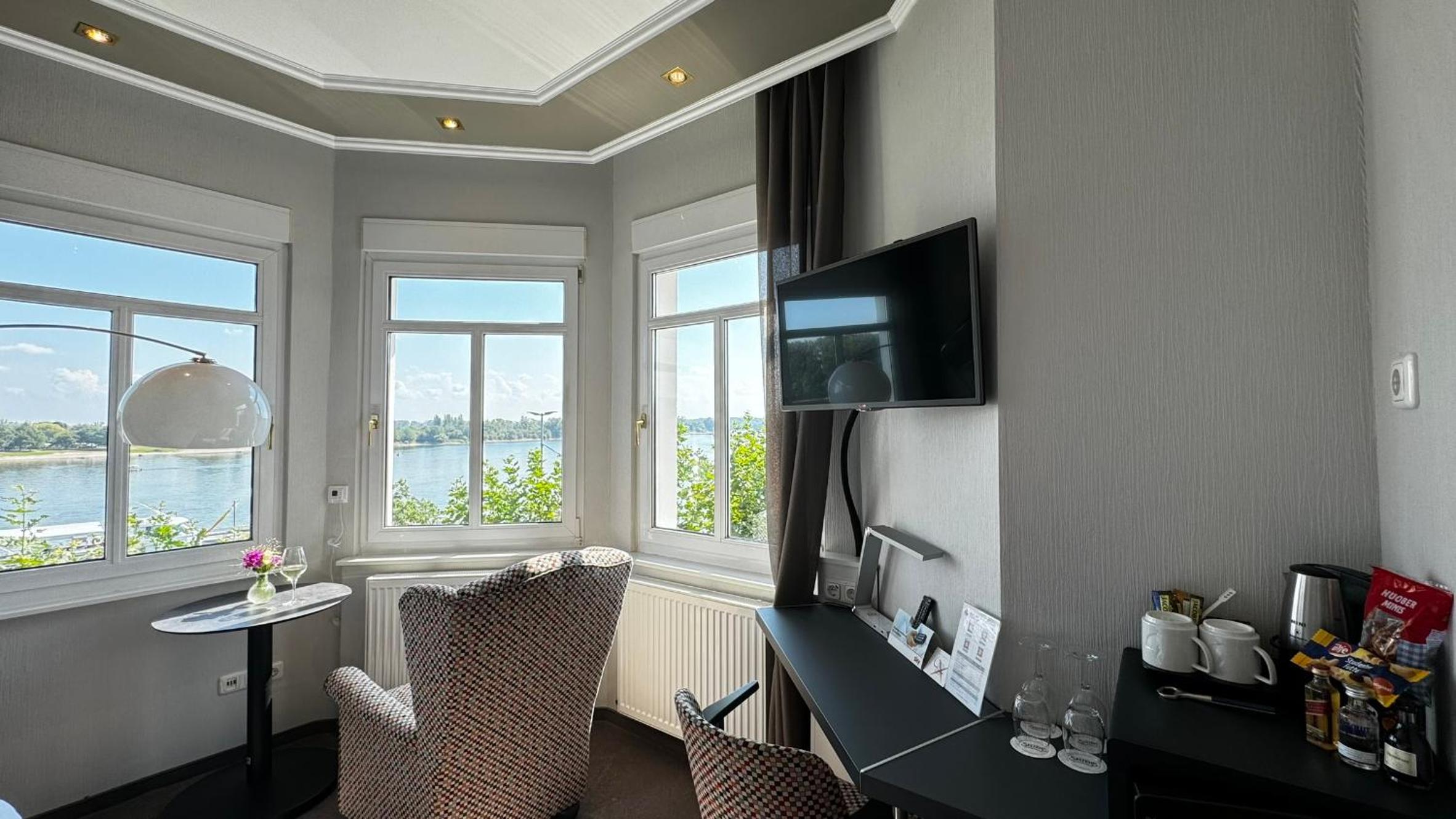 Standard Double Room - Photo 2