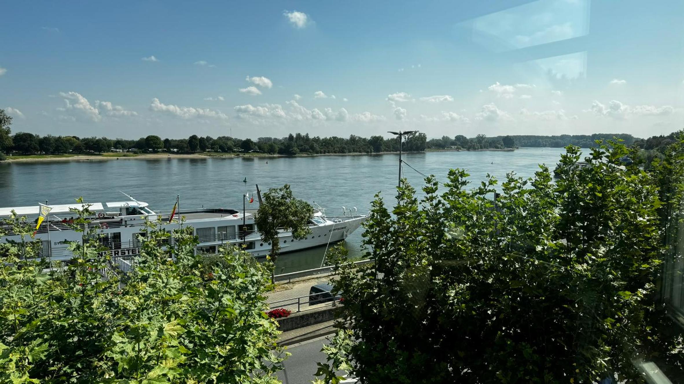 Comfort Doppelzimmer mit Rheinblick - Photo 7