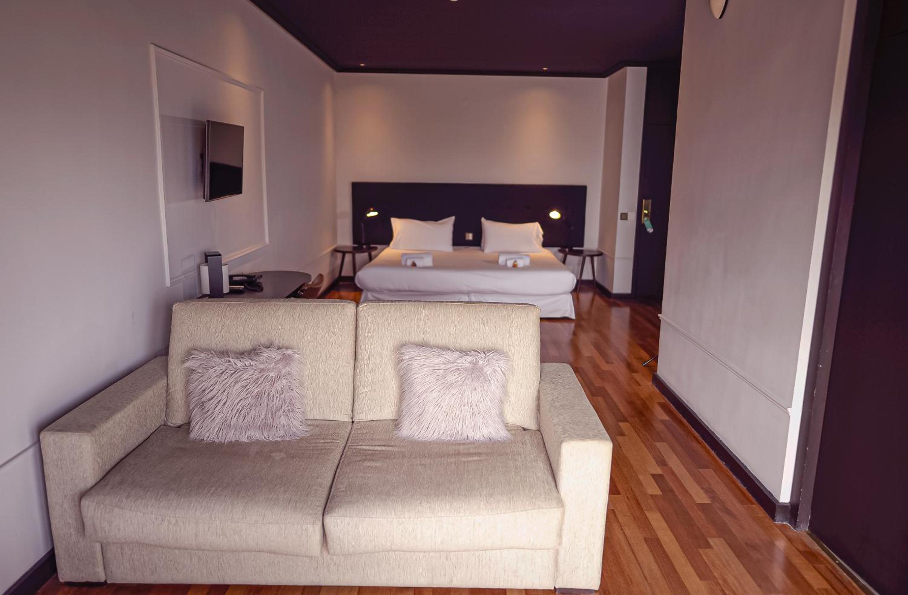 Suite with Lake View photo 2