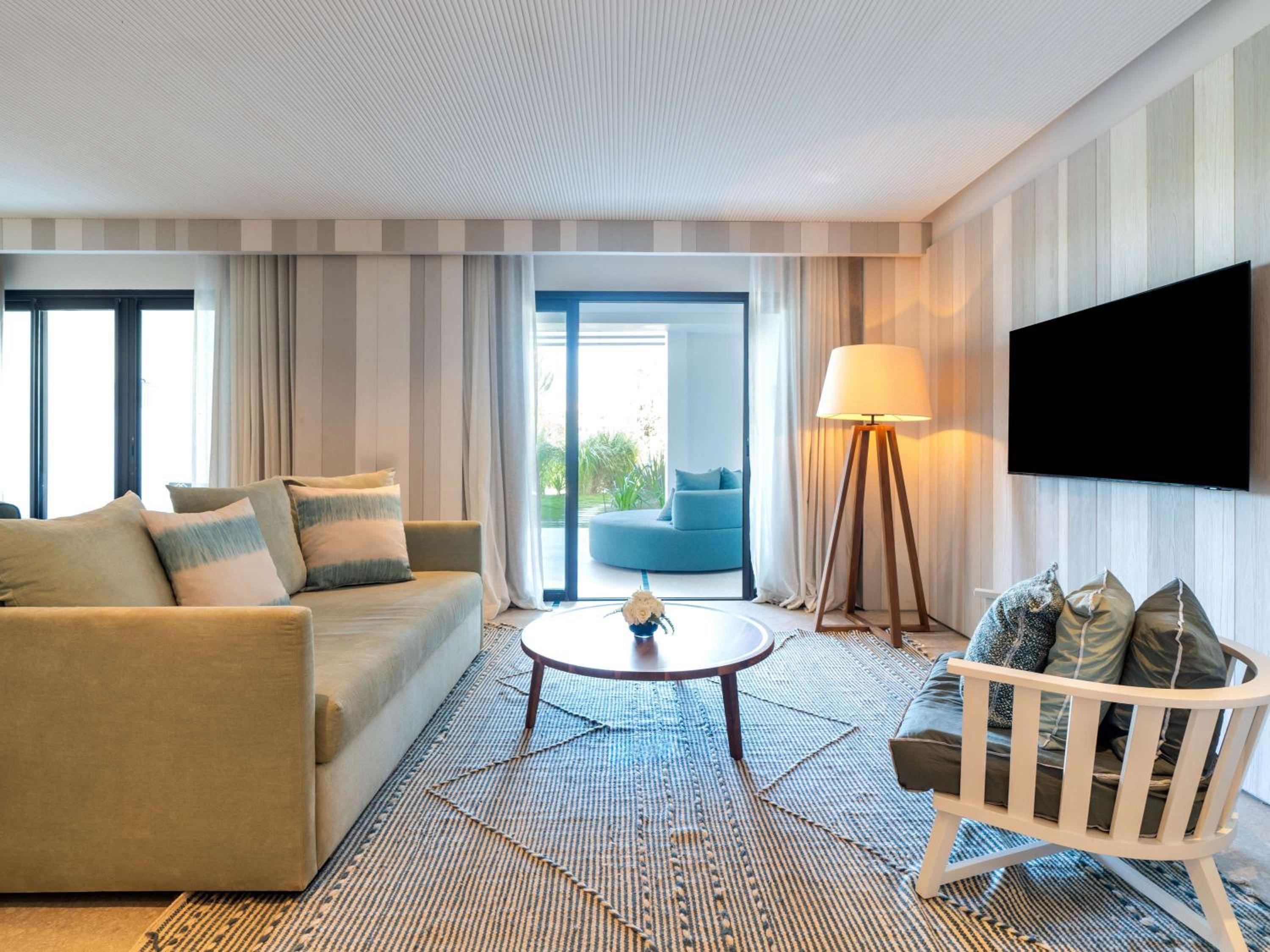 Prestige King Suite with Terrace and Pool & Sea View - Photo 5