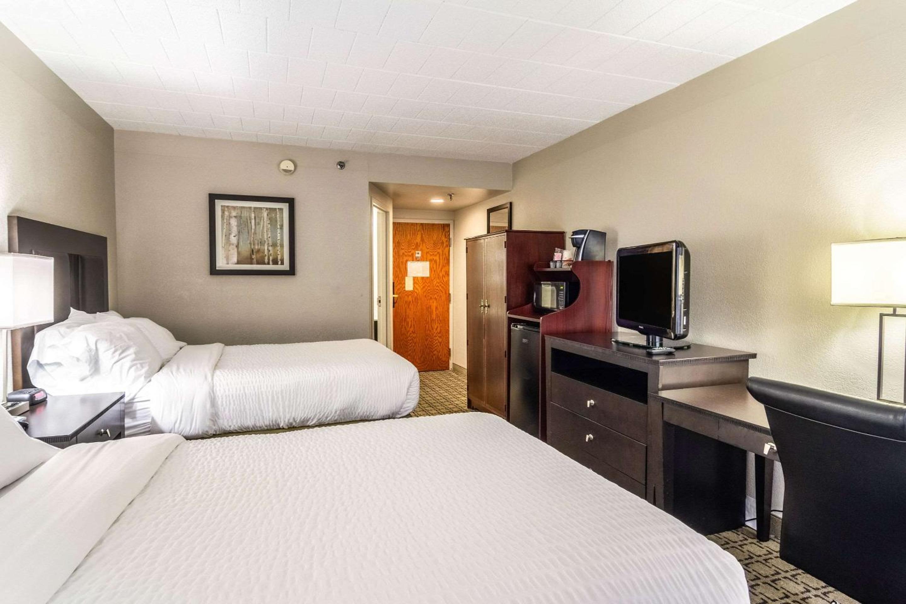 Double Room with Two Double Beds - Non-Smoking - Photo 4