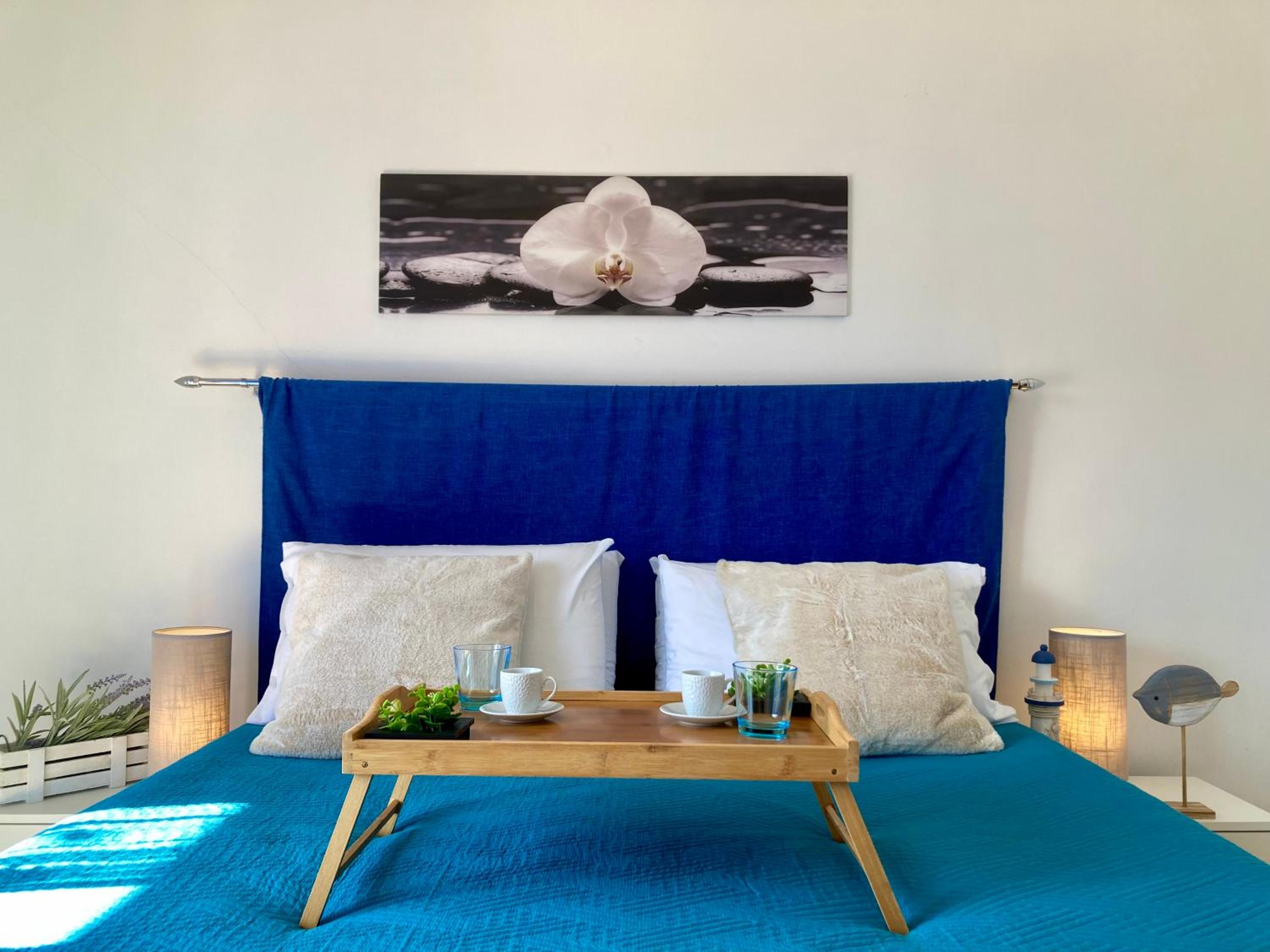 Three-Bedroom Apartment with Balcony