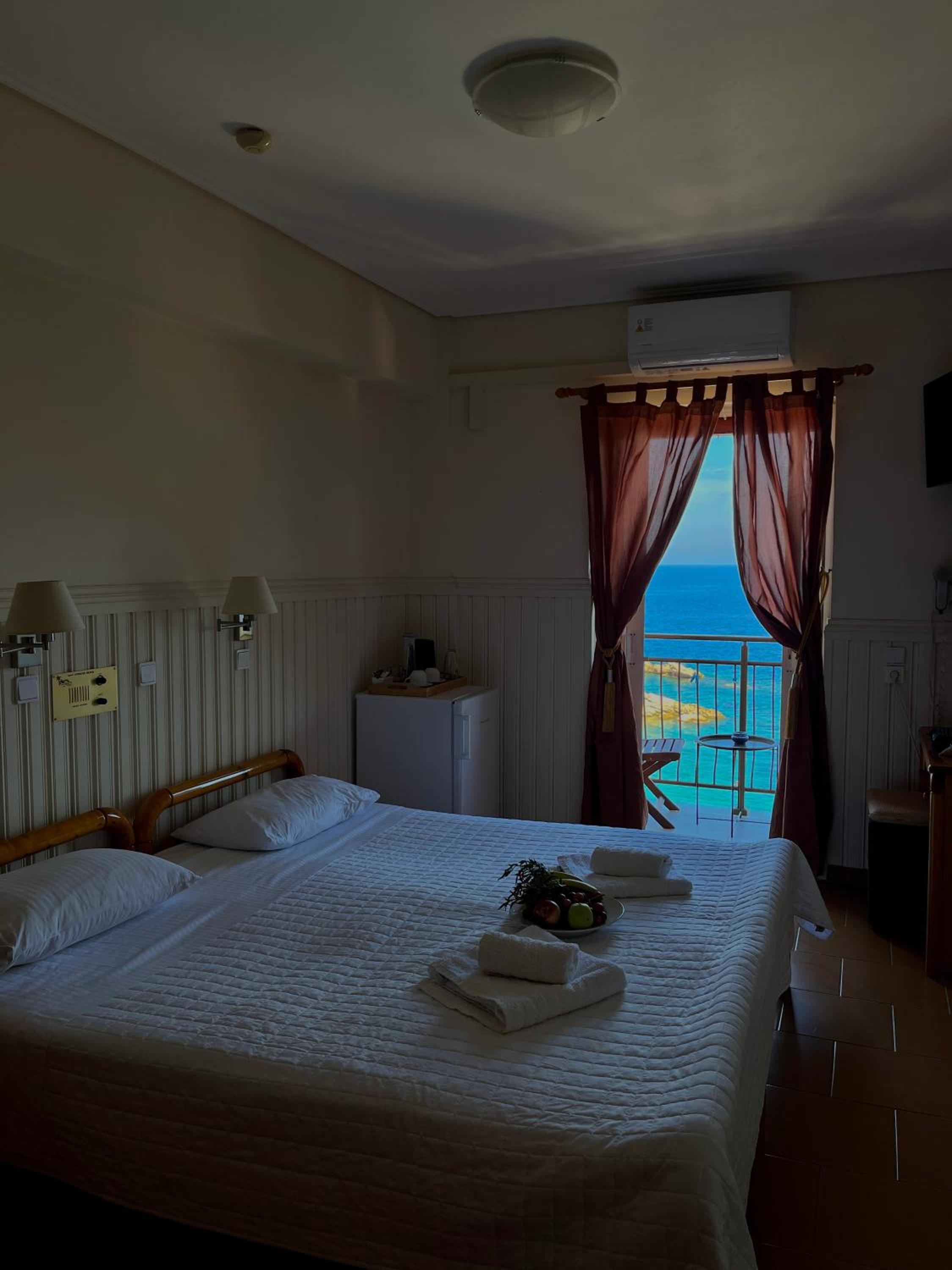 Standard Double or Twin Room with Sea View