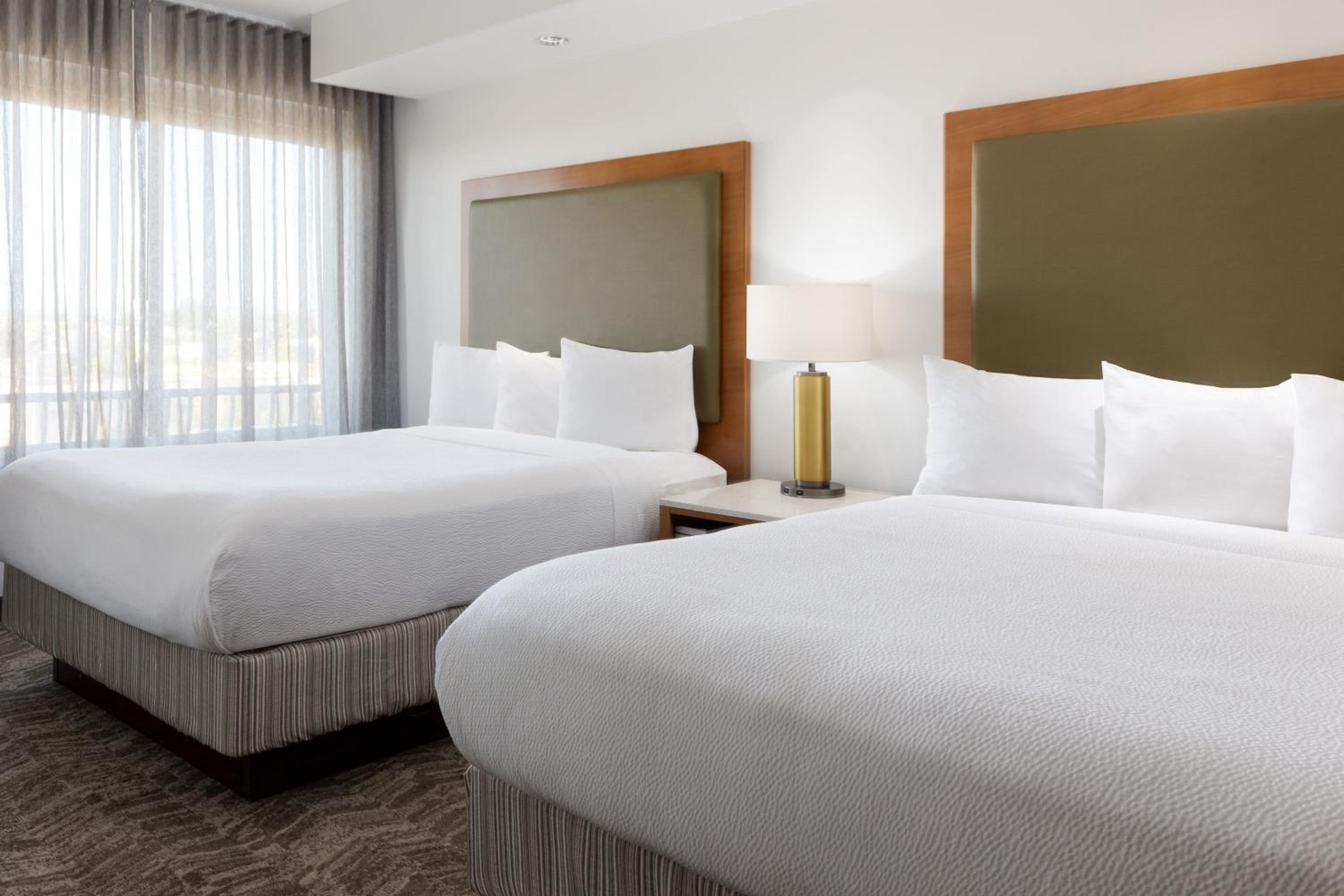 Queen Room with Two Queen Beds and Sofa Bed - Hearing Accessible