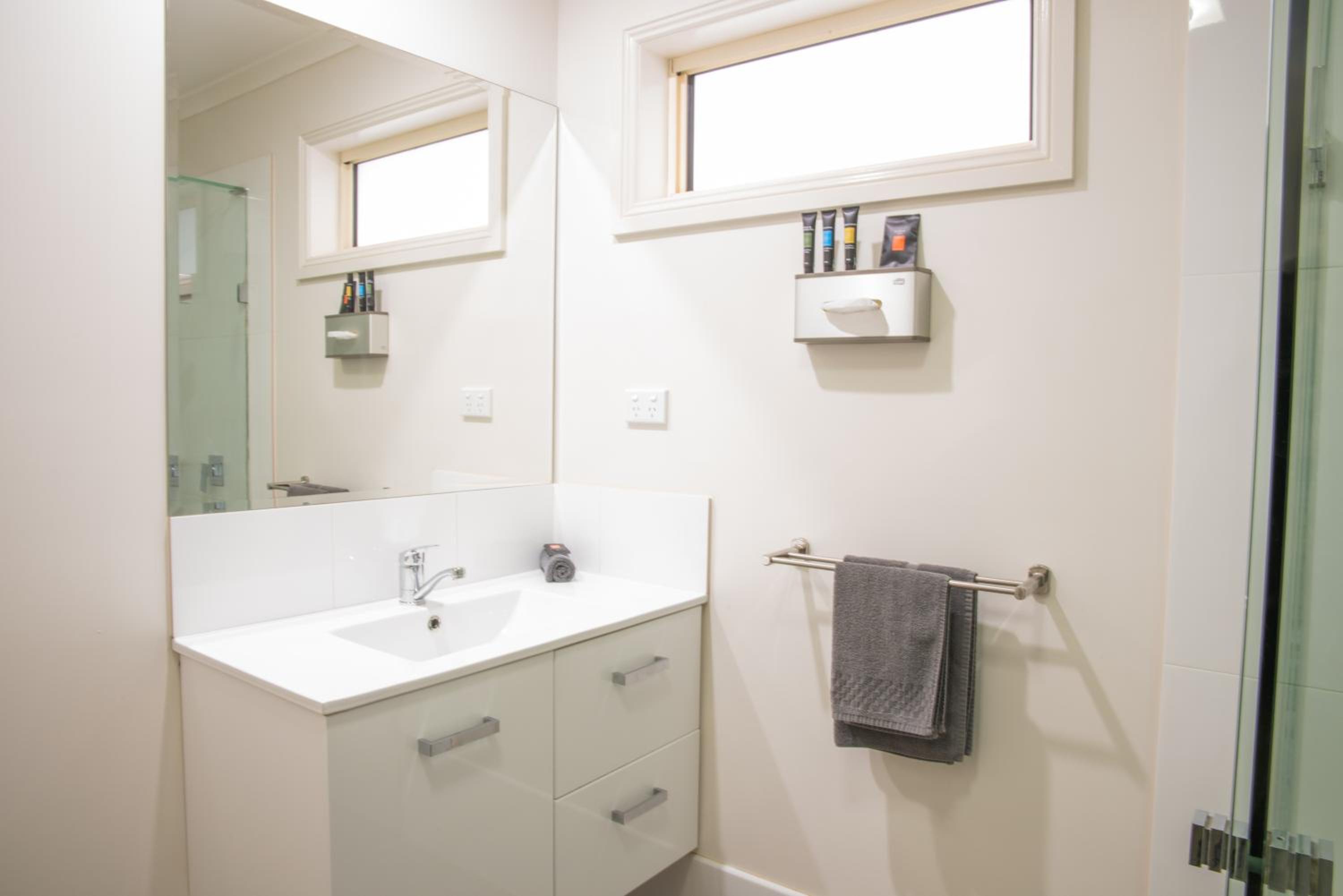 Queen Room with Spa Bath photo 3