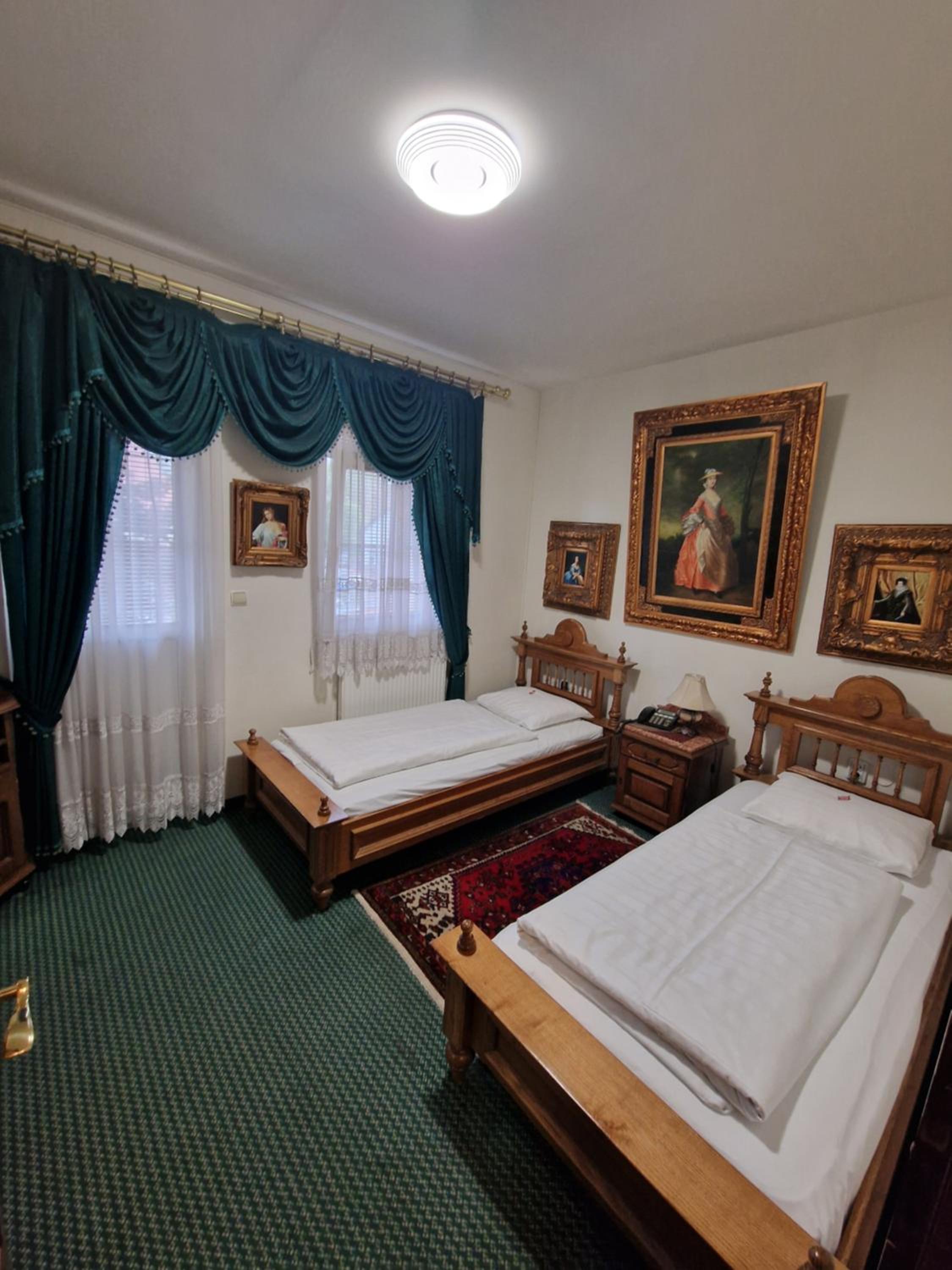 Twin Room with Balcony photo 2