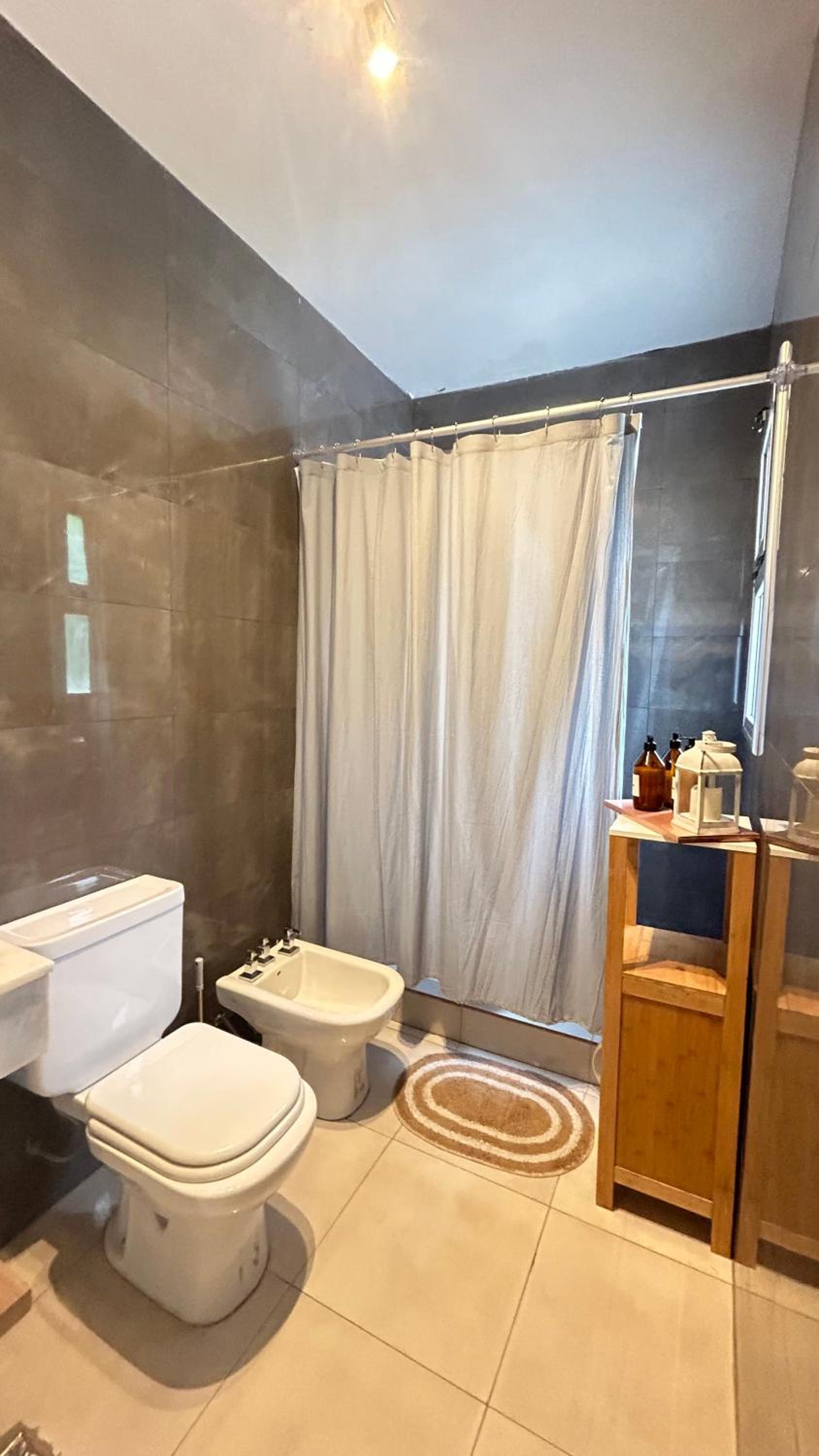 Three-Bedroom House photo 3