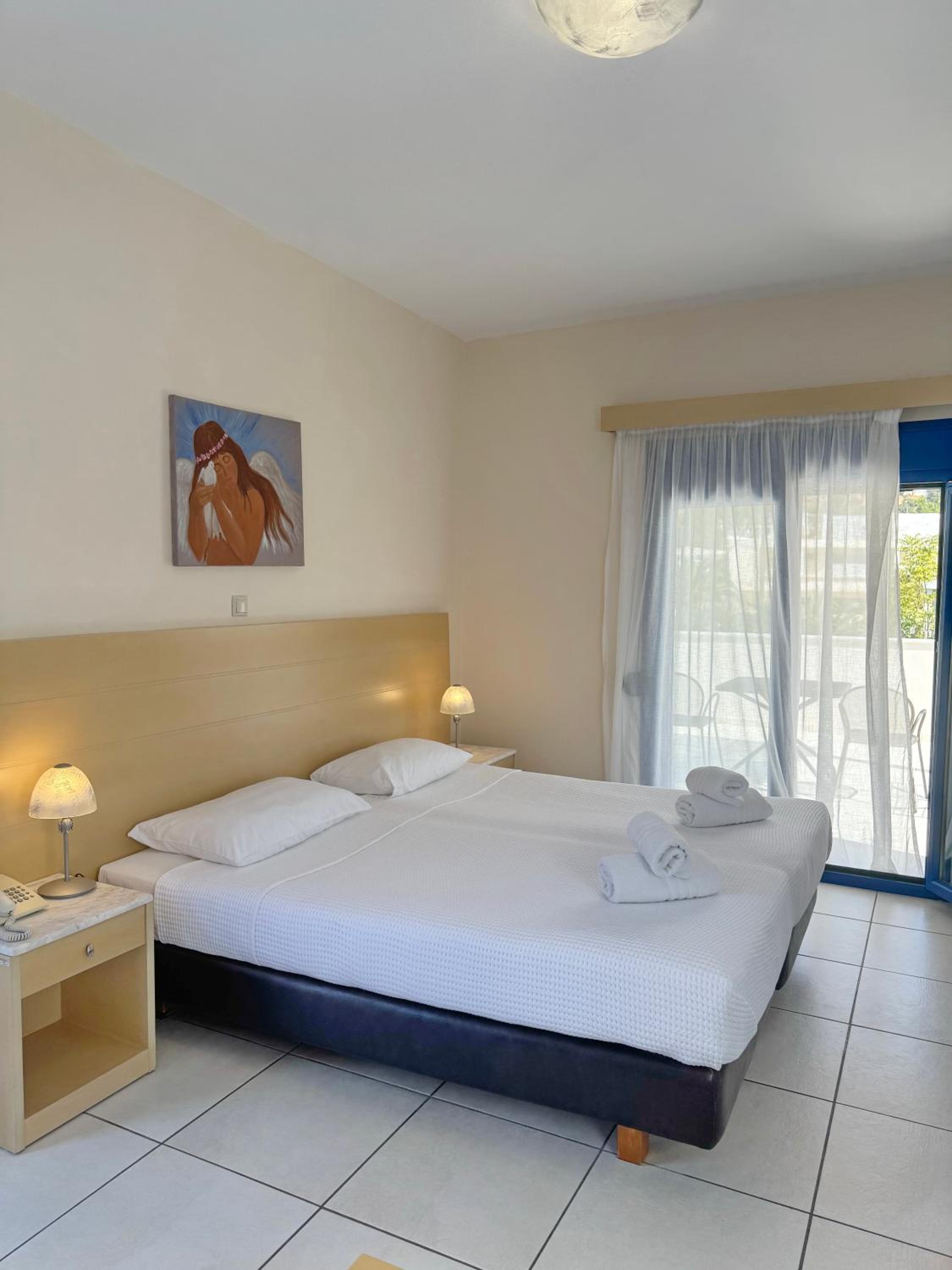 Double Room - Photo 14