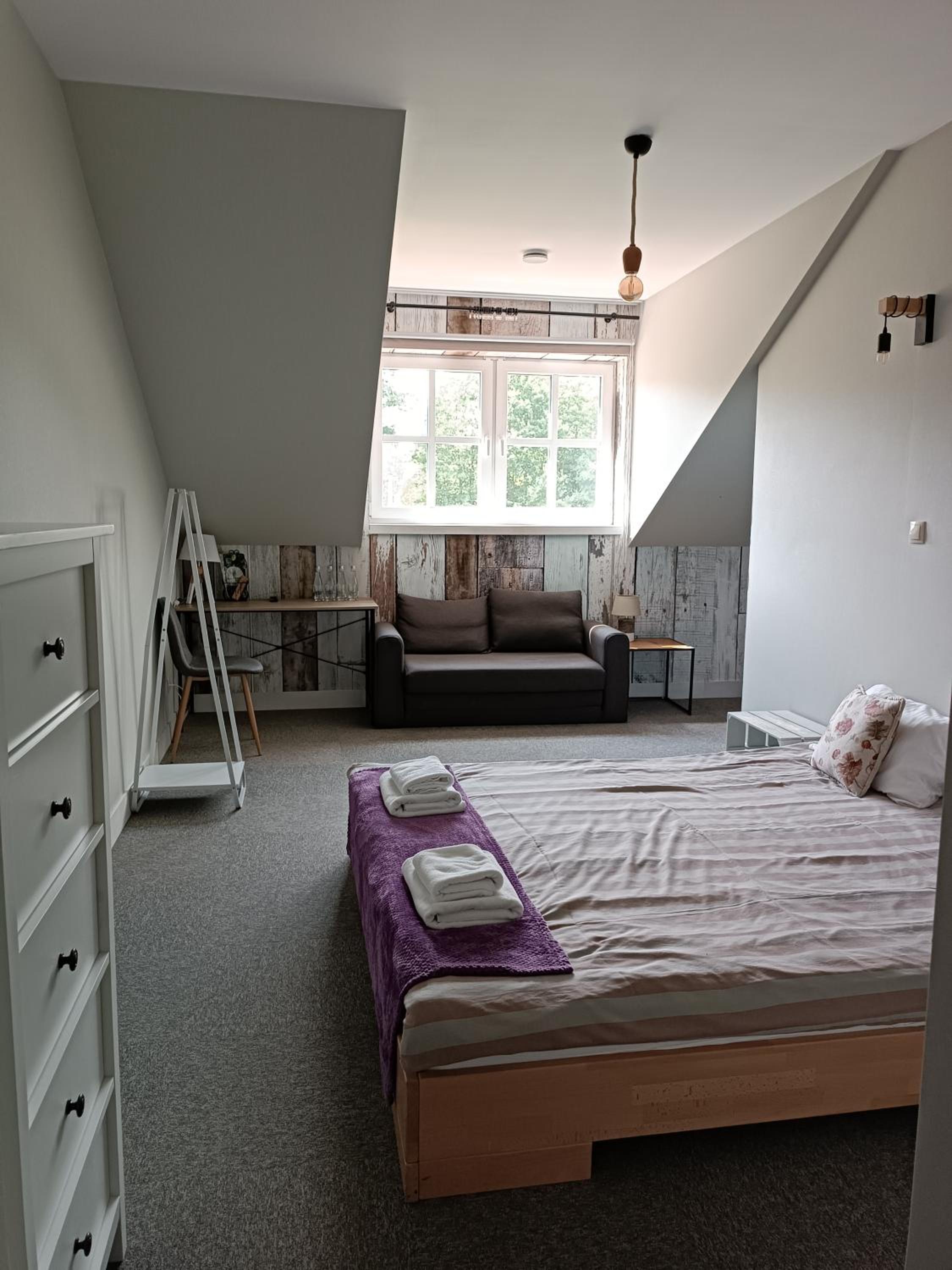 Deluxe Family Room