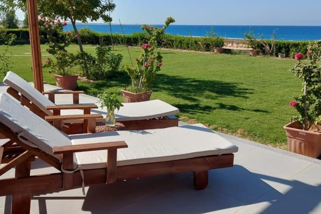 Two-Bedroom Apartment with Balcony and Sea View photo 2