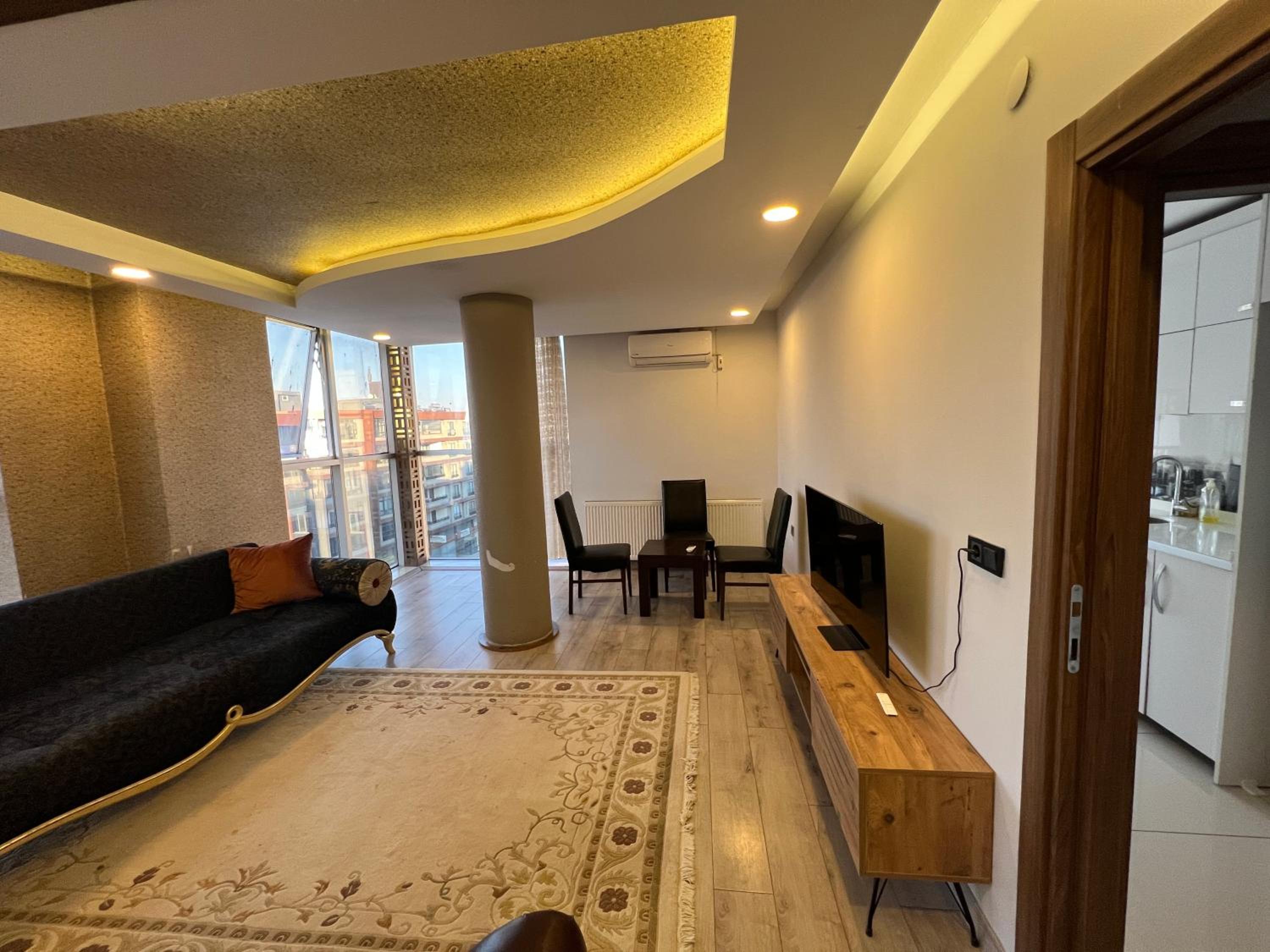 Suite with City View photo 1