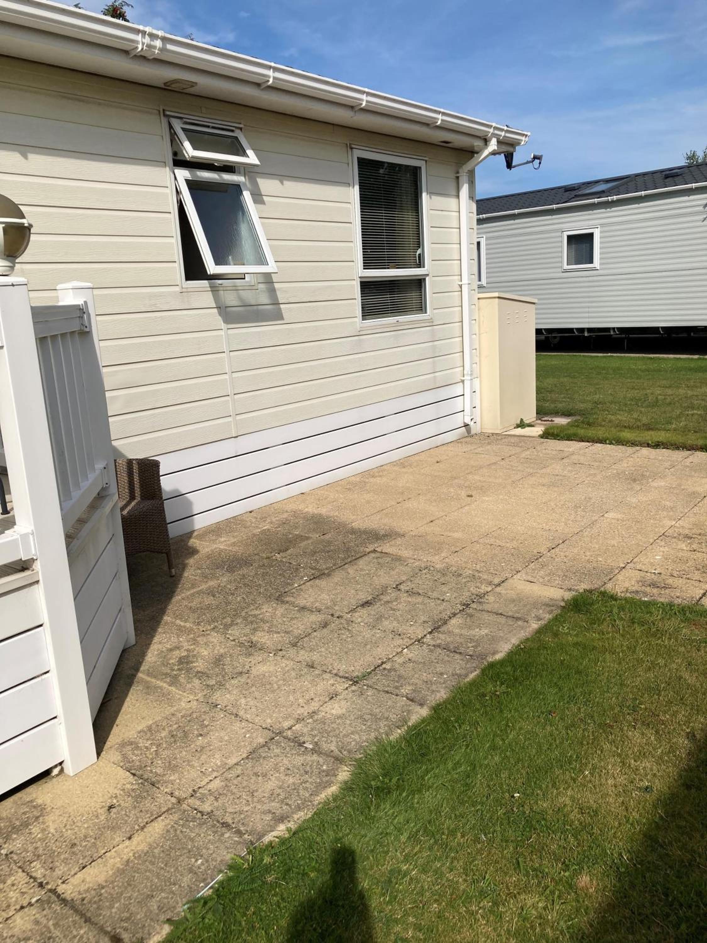 Mobile Home photo 2