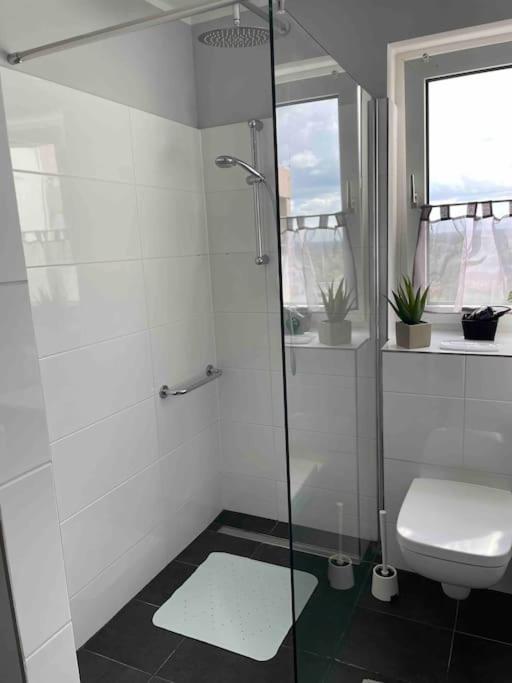 Two-Bedroom Apartment with View photo 3