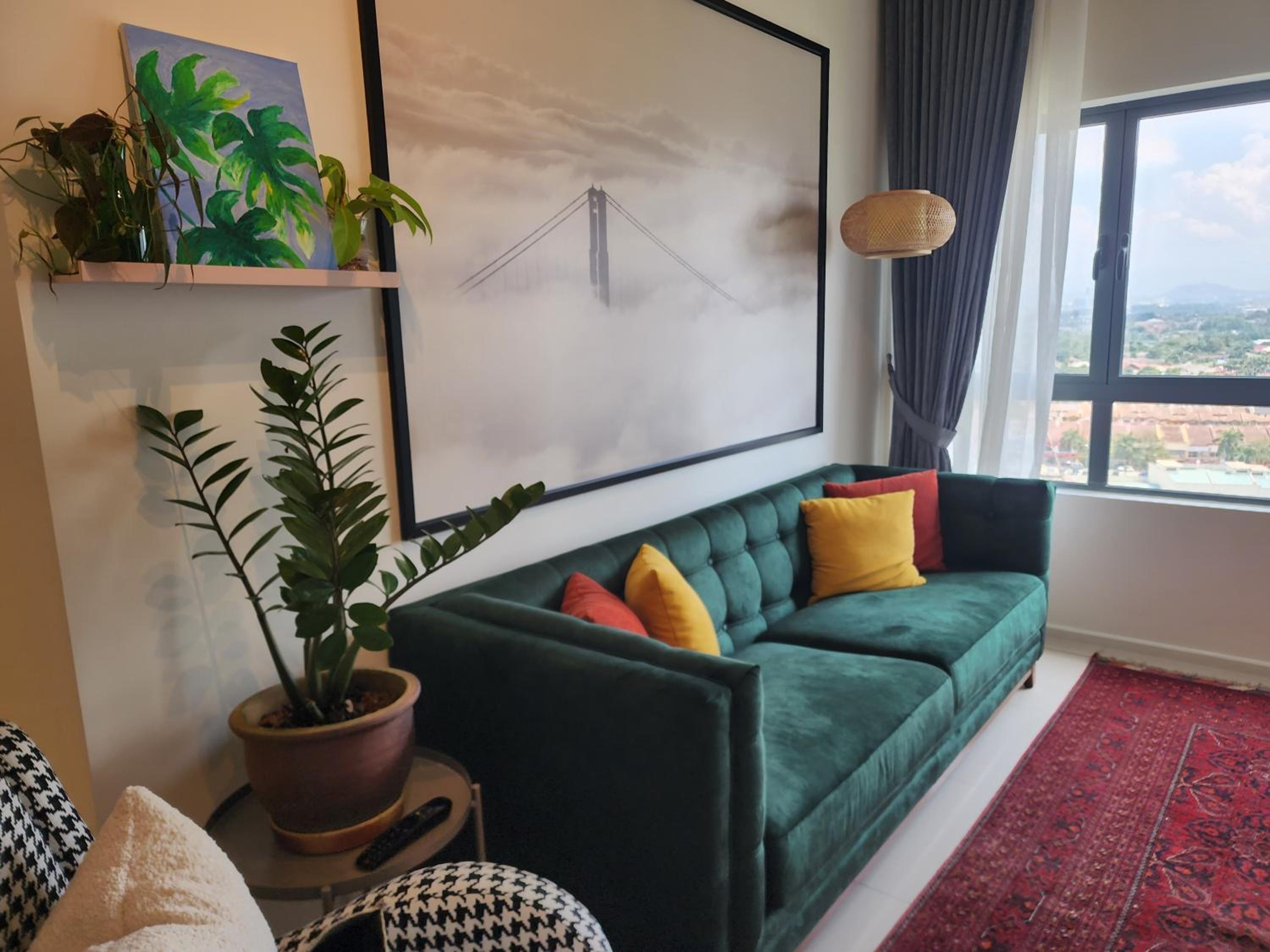 Three-Bedroom Apartment photo 2