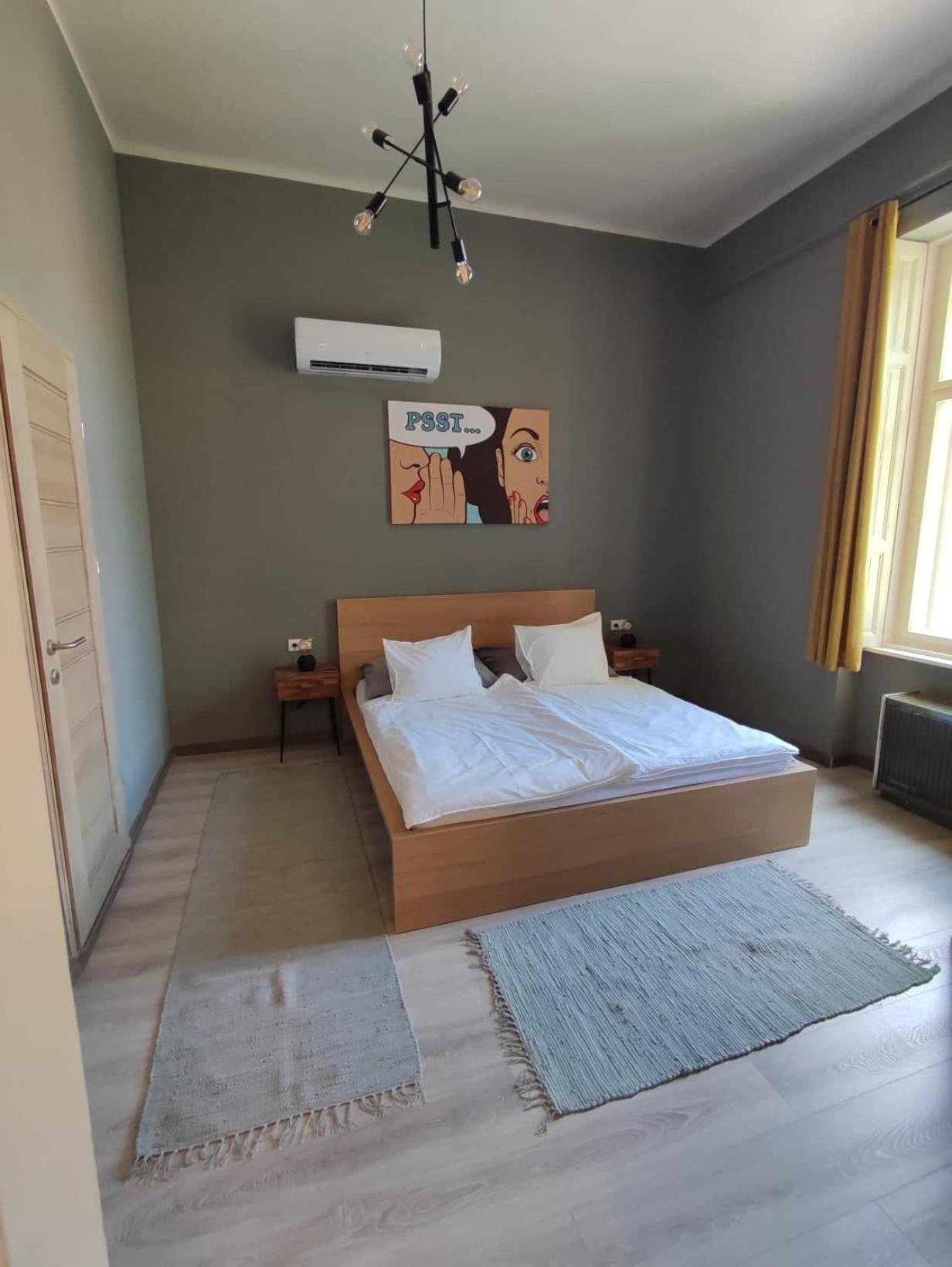 Quadruple Room with Bathroom - Photo 16