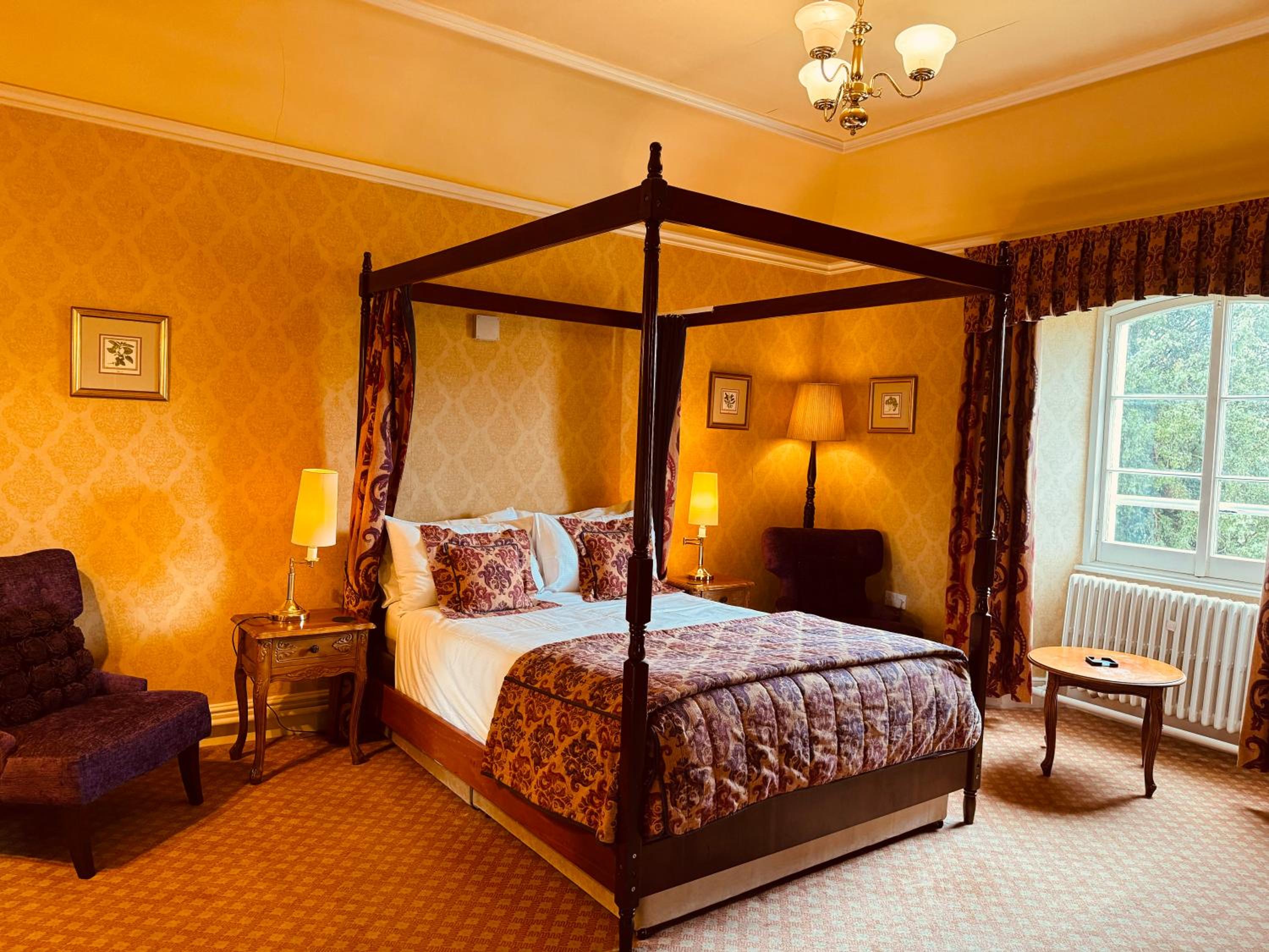Double Room with Four Poster Bed