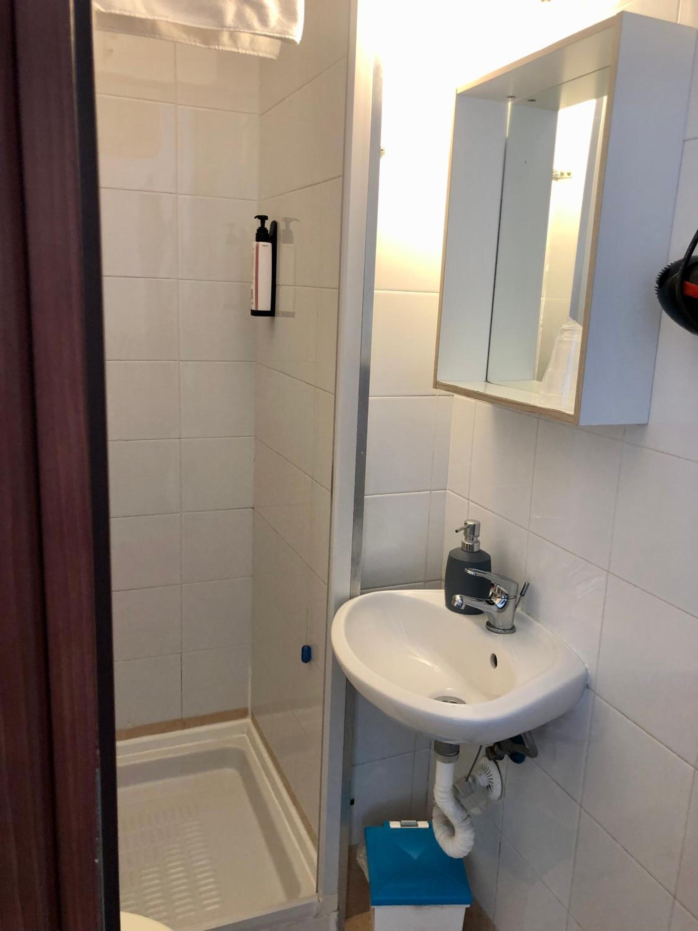 Deluxe Twin Room photo 2