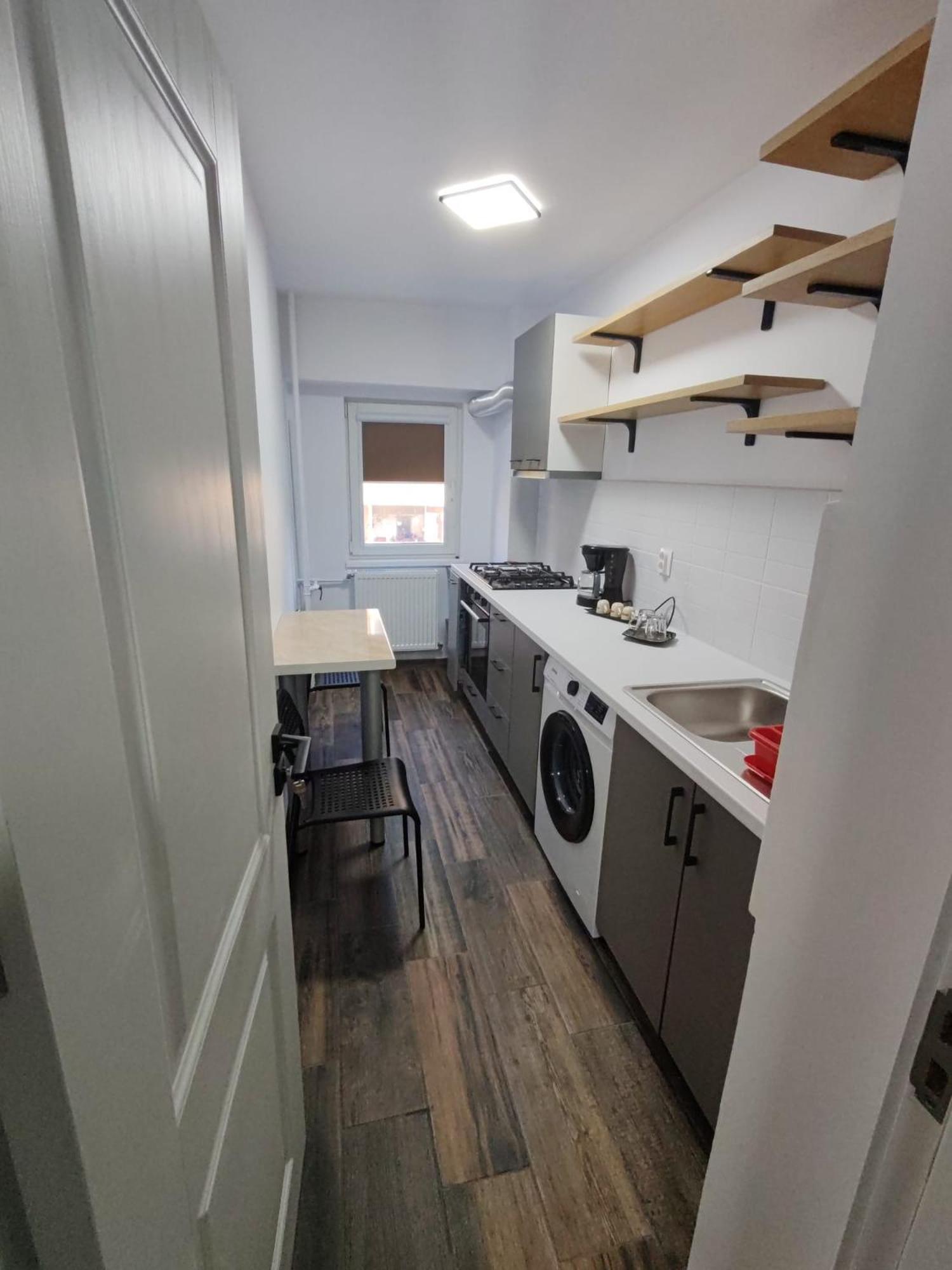 One-Bedroom Apartment photo 2