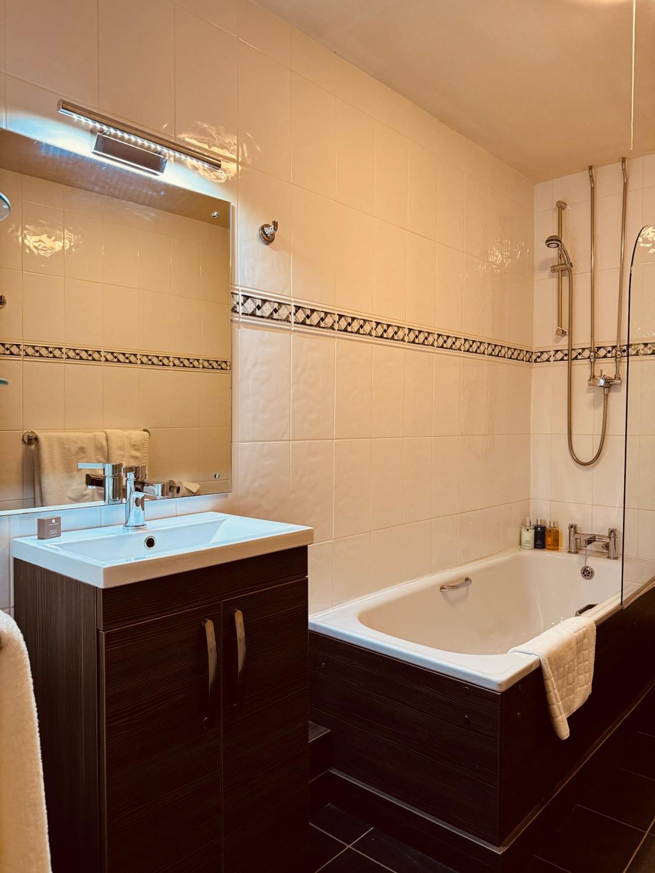Double or Twin Room photo 3
